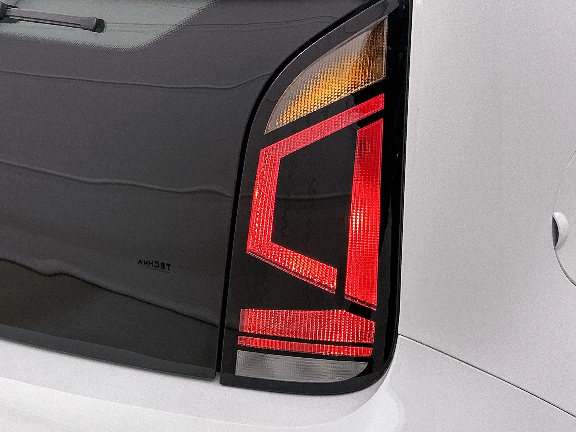 Volkswagen-up!-image-17