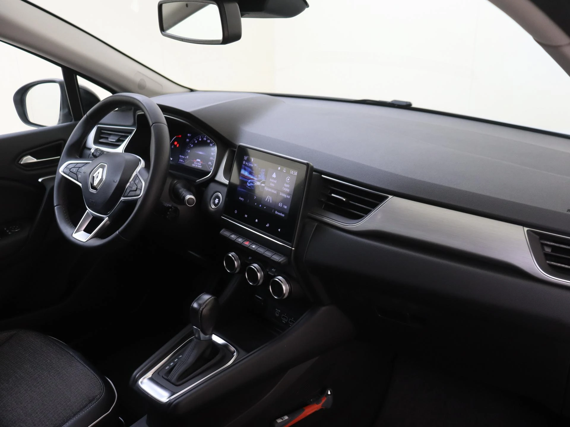 Renault-Captur-image-11
