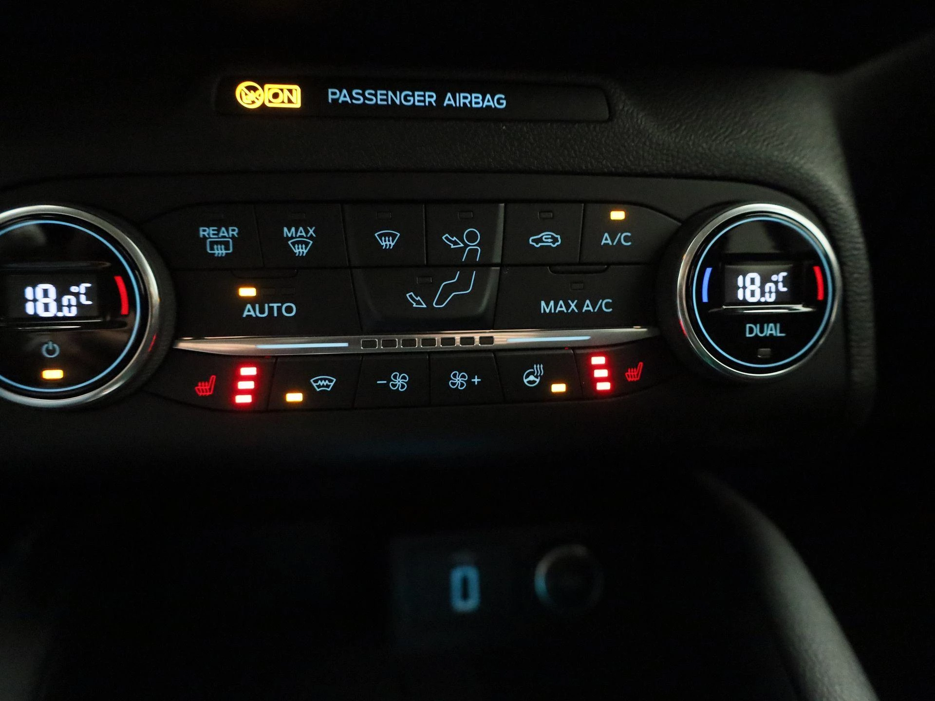 Ford Focus 1.0 EcoBoost Titanium Business
