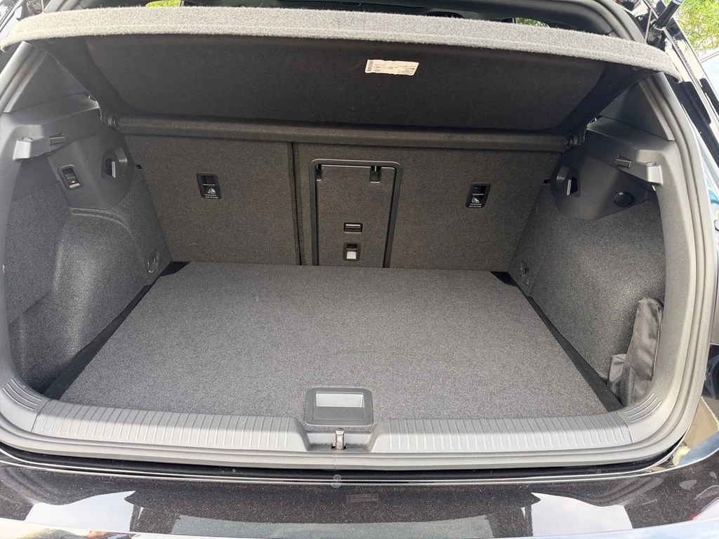 Volkswagen Golf GTI DSG Leder DCC Panodach AHK