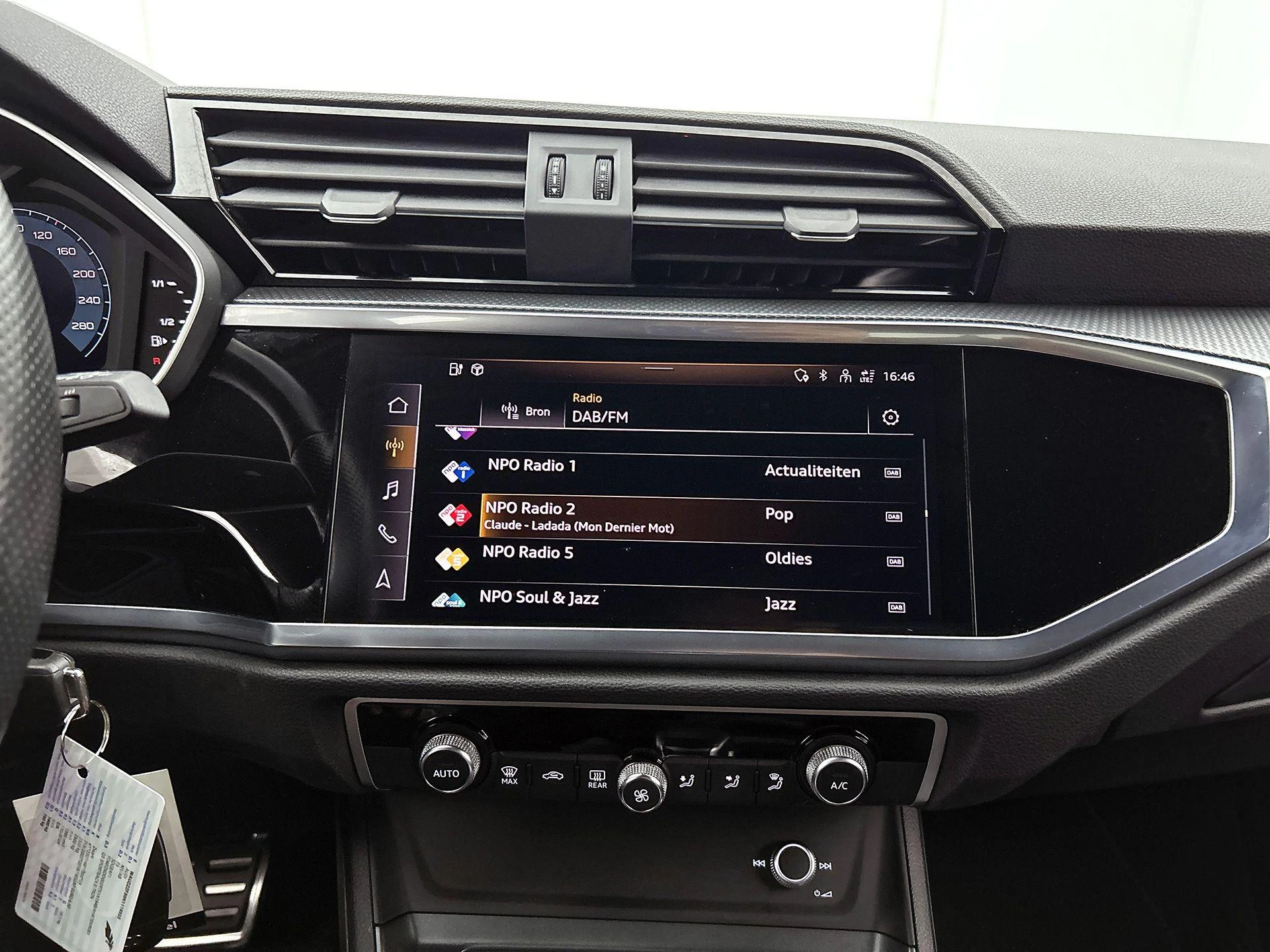 Audi-Q3-image-6