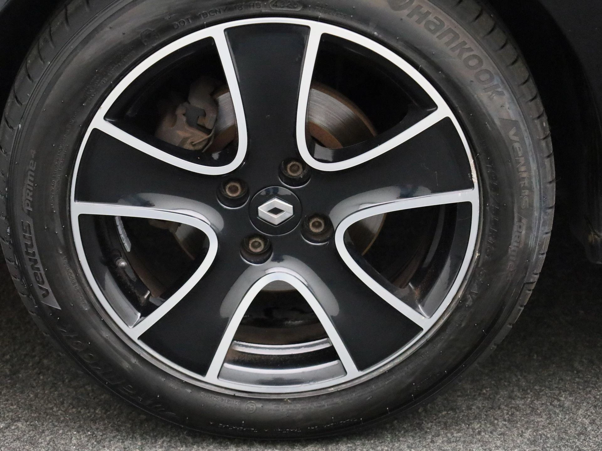 Renault-Clio-image-11