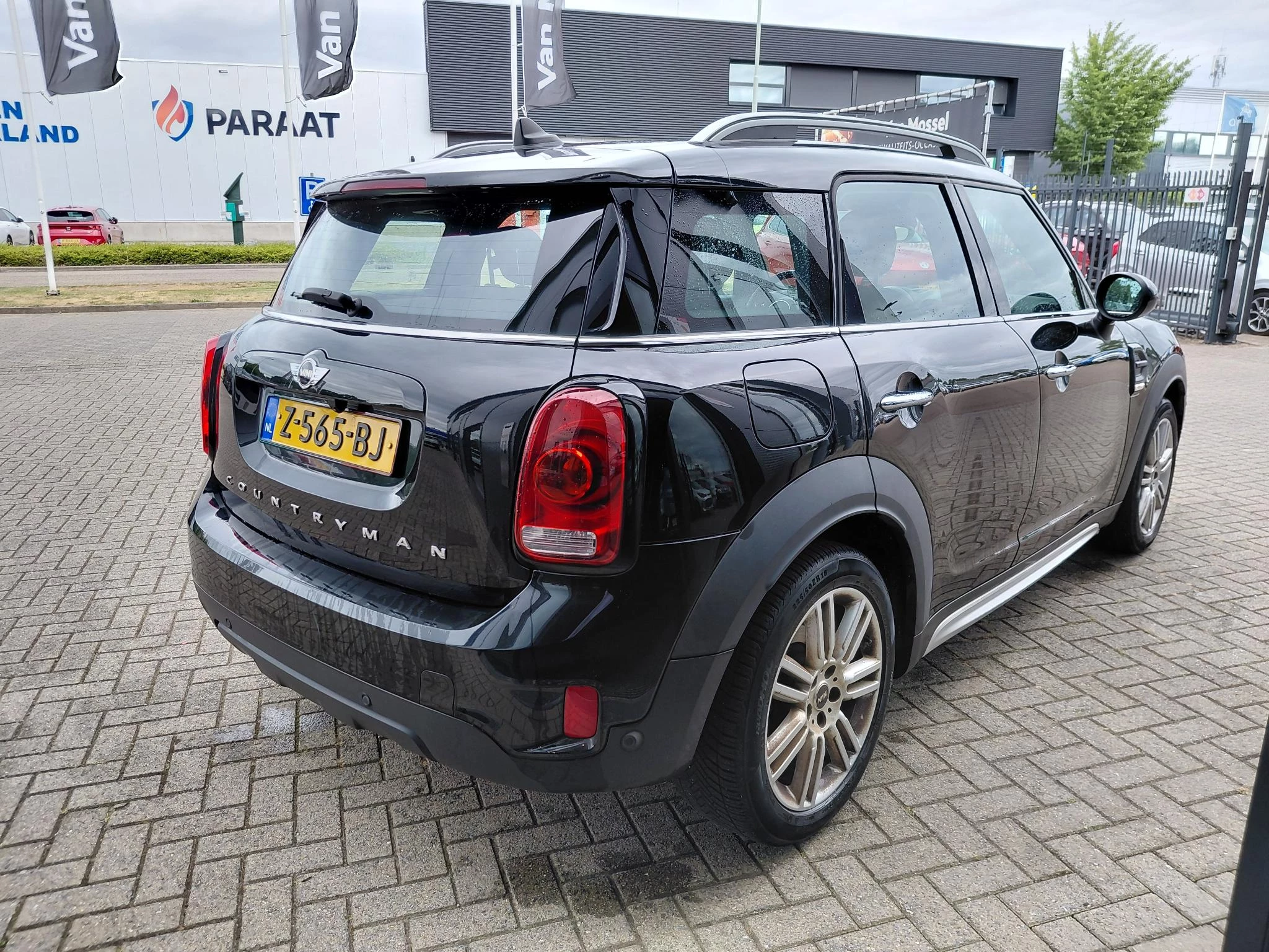MINI-Countryman-image-9