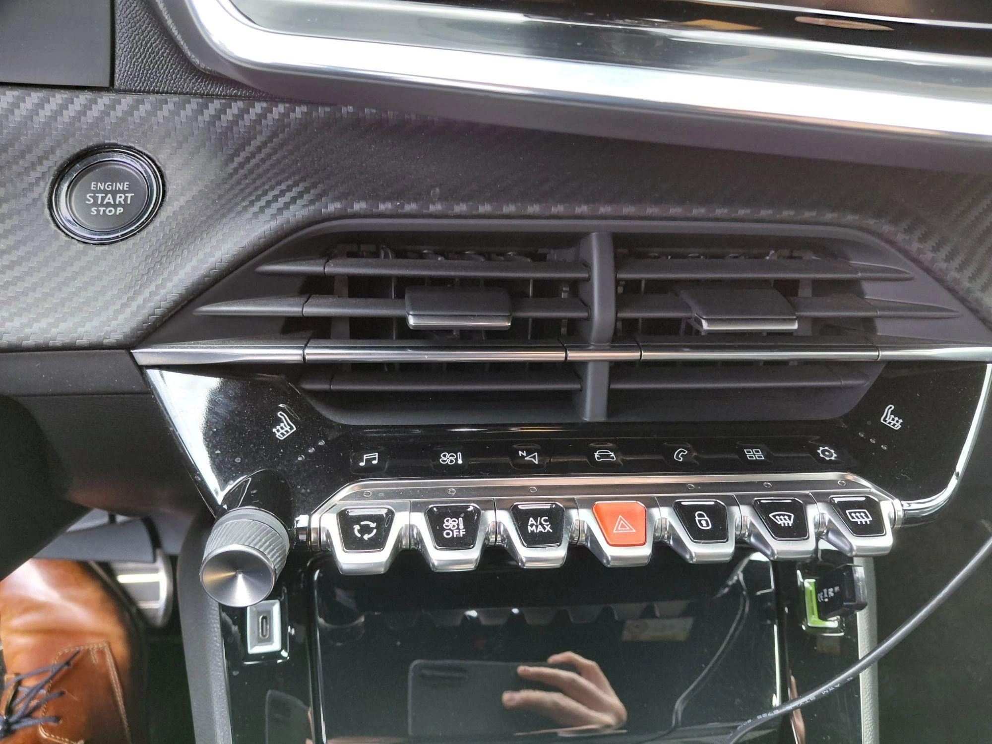 Peugeot-2008-image-12