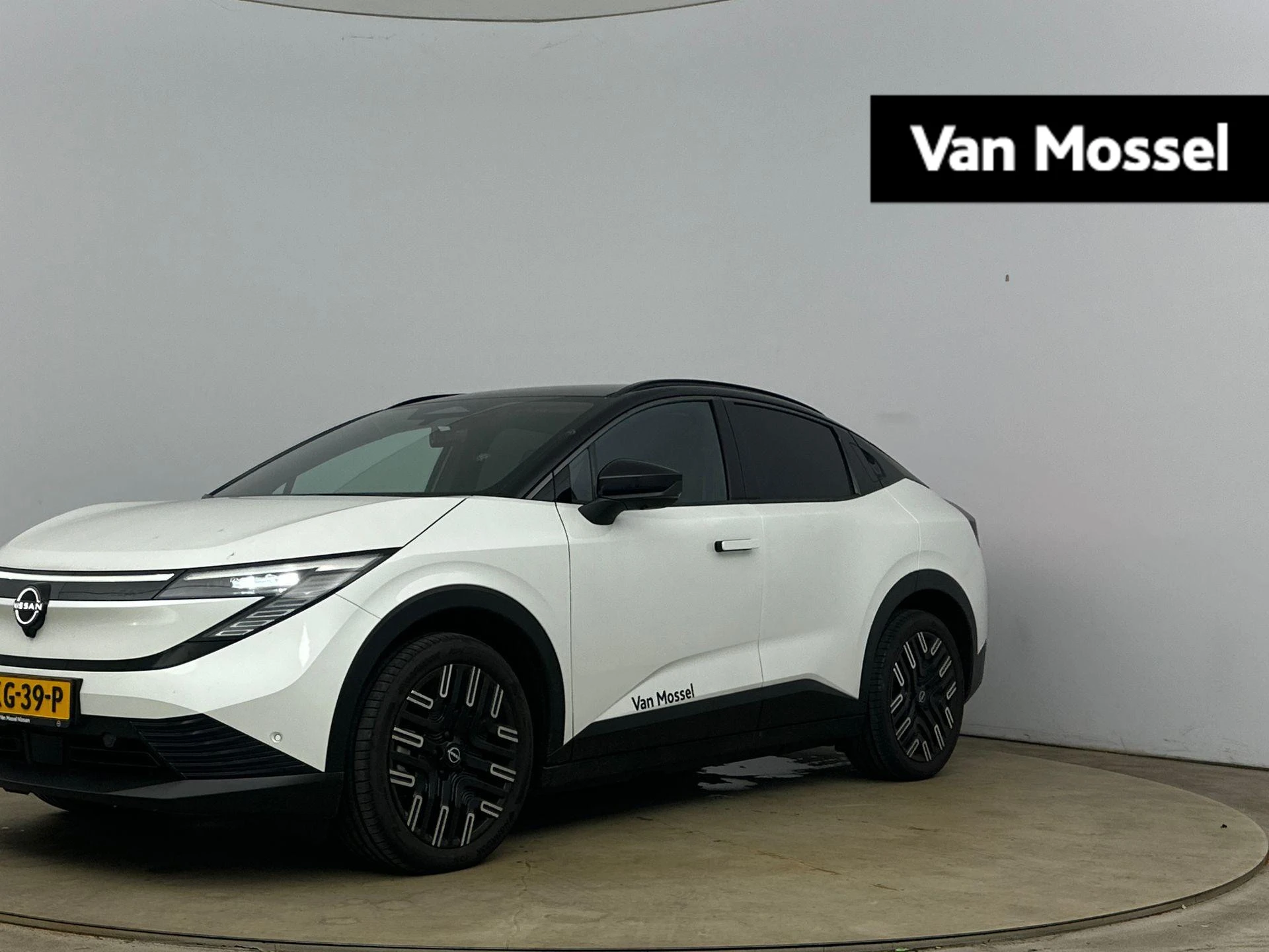 Nissan-Leaf-image-0