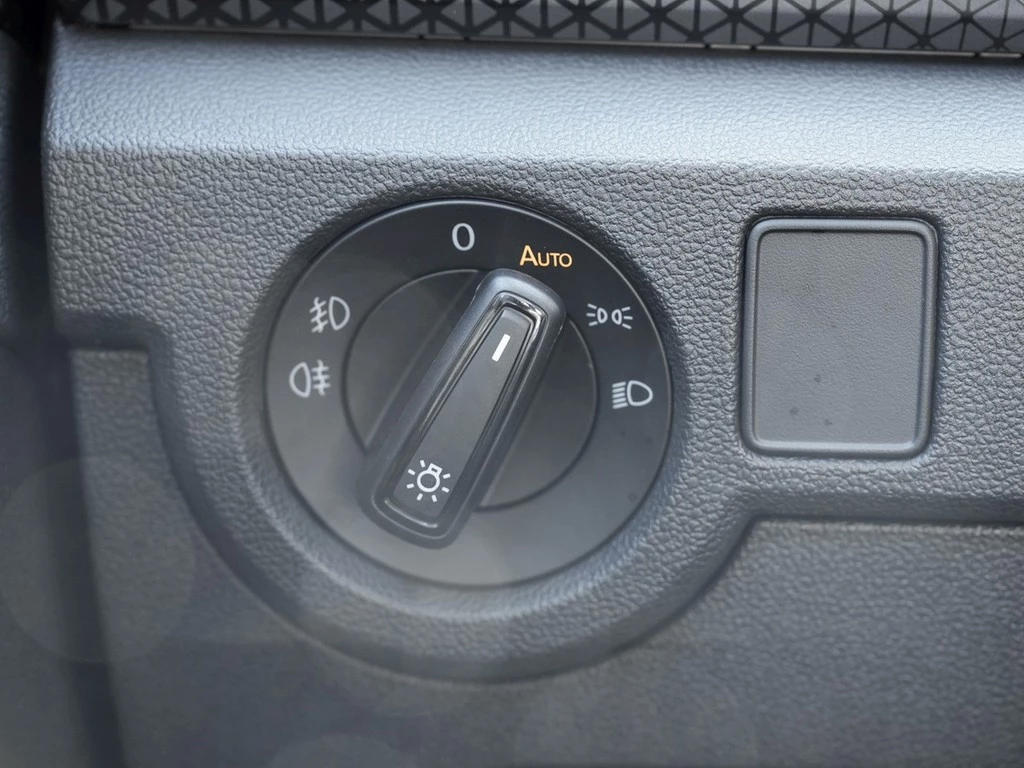 Volkswagen T-Cross 1.0 TSI Style *LED*Navi*Digitales Cockpit*IQ-Drive*Travel Assist*Cliamtronic*Sitzheizung*
