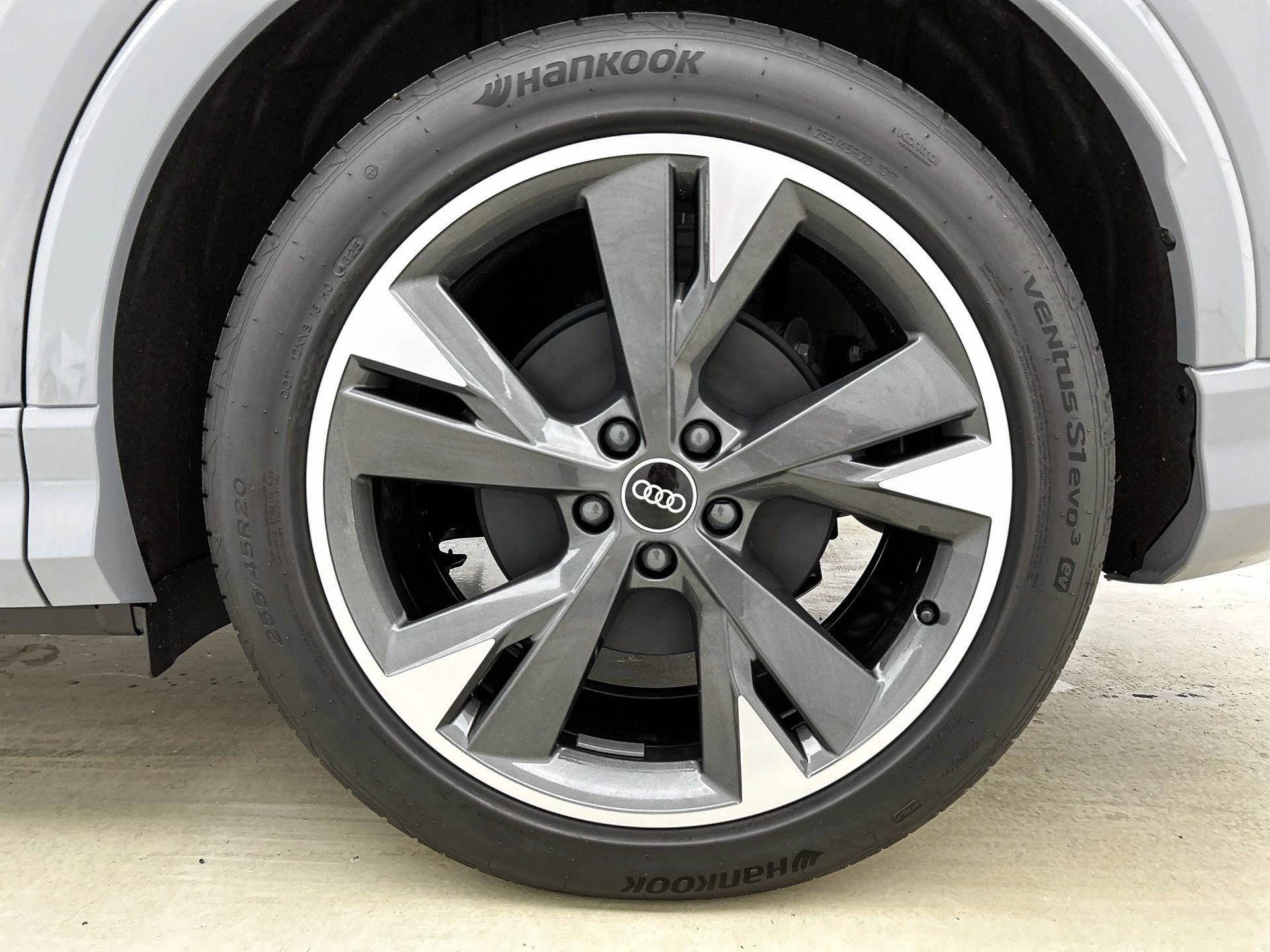 Audi Q4 e-tron 45 quattro S Edition Competition 82 kWh