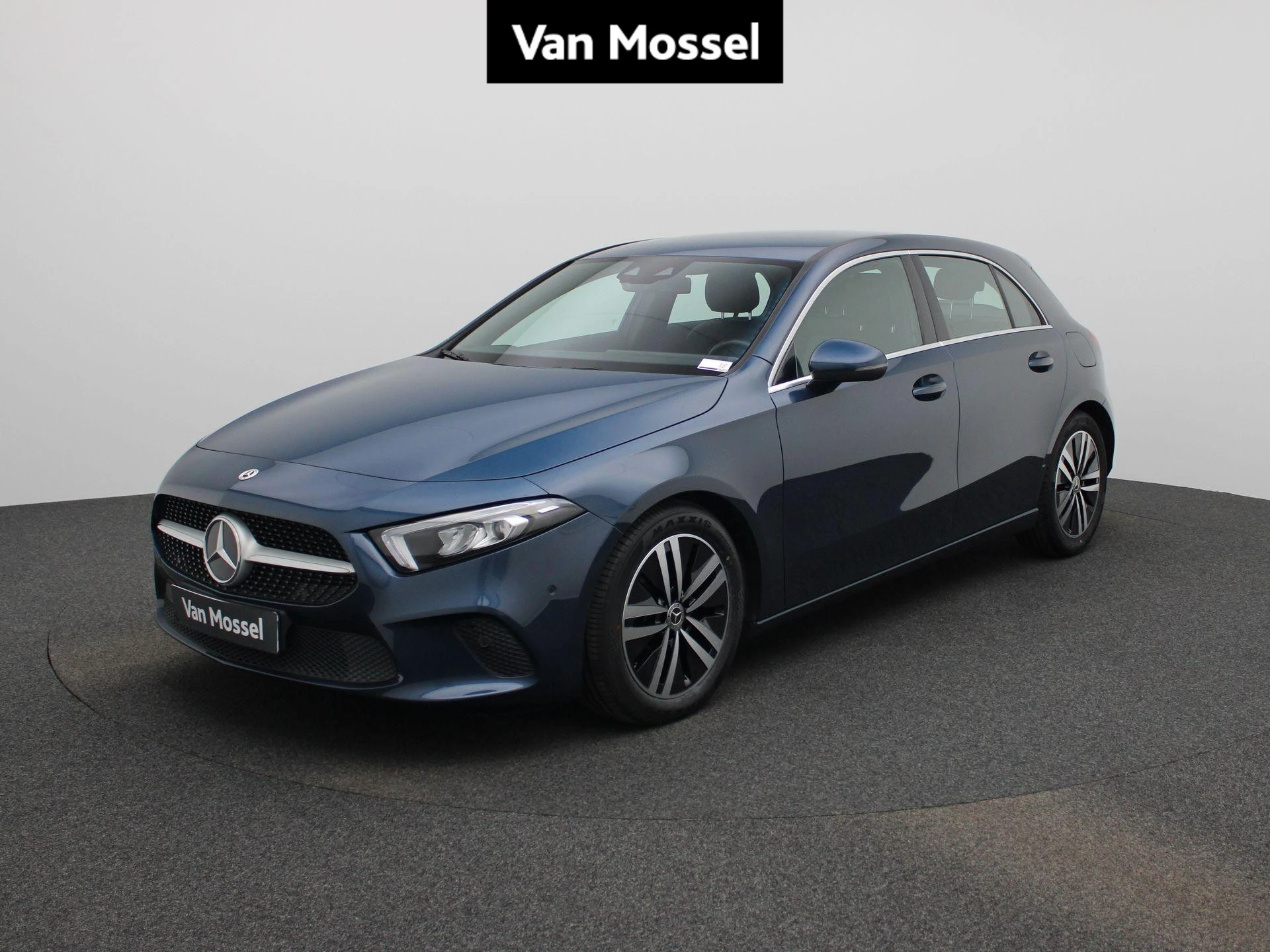 Mercedes-Benz-A-Klasse-image-0