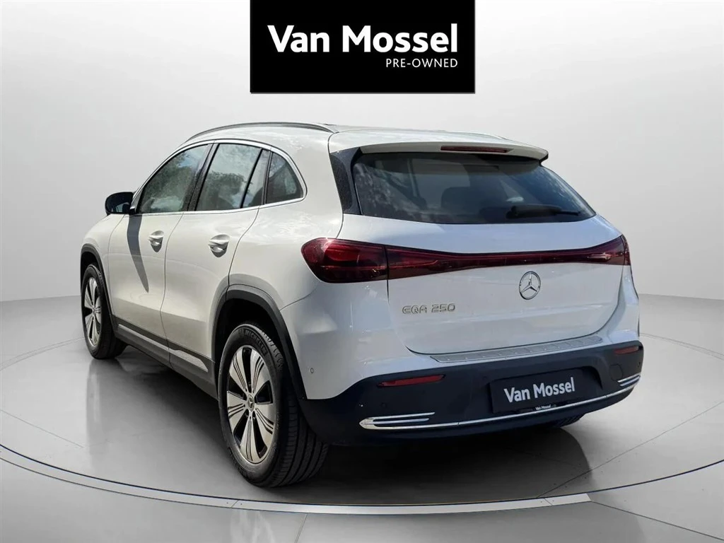 Mercedes-Benz-EQA-image-6