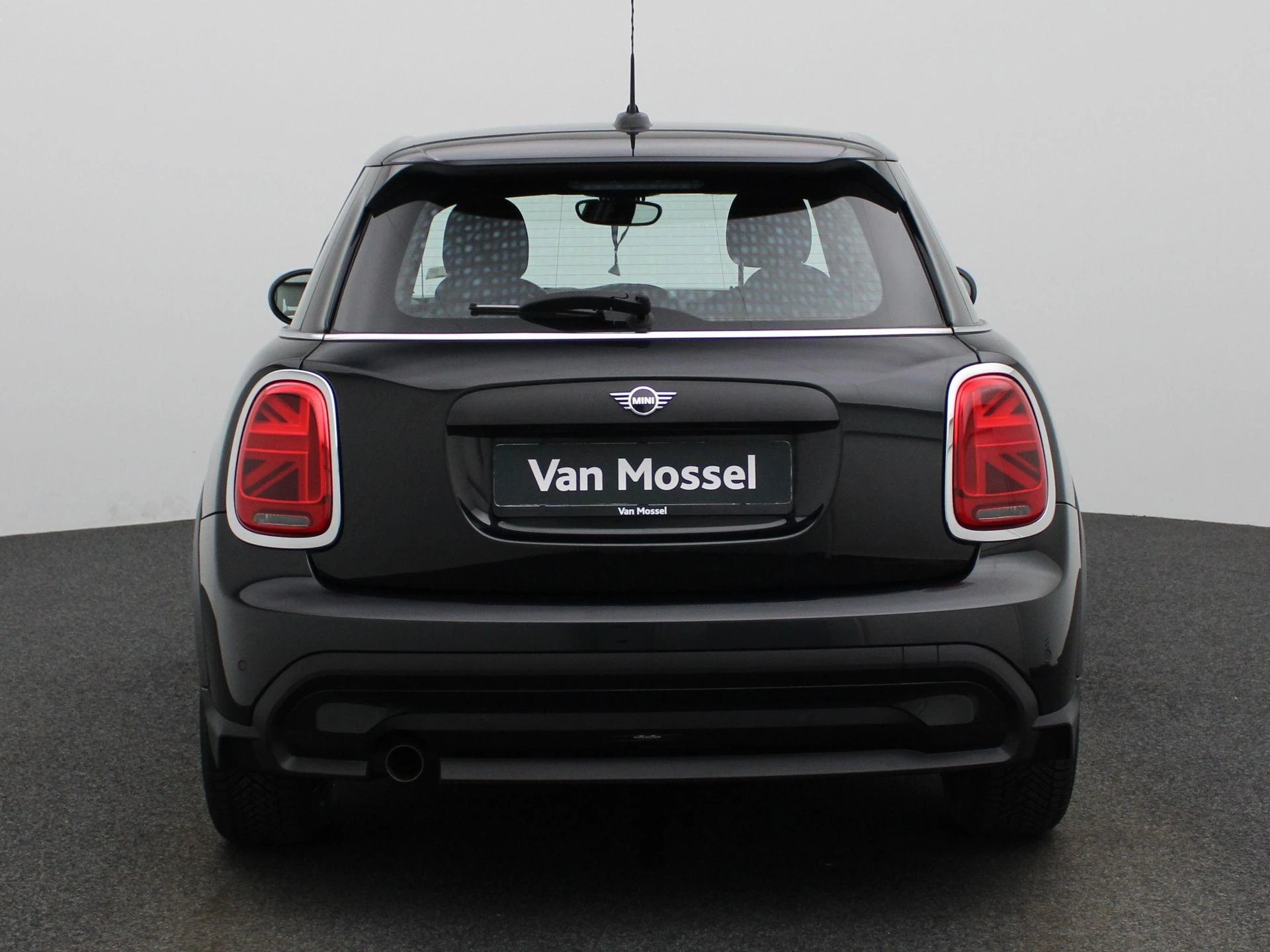 MINI-One-image-4