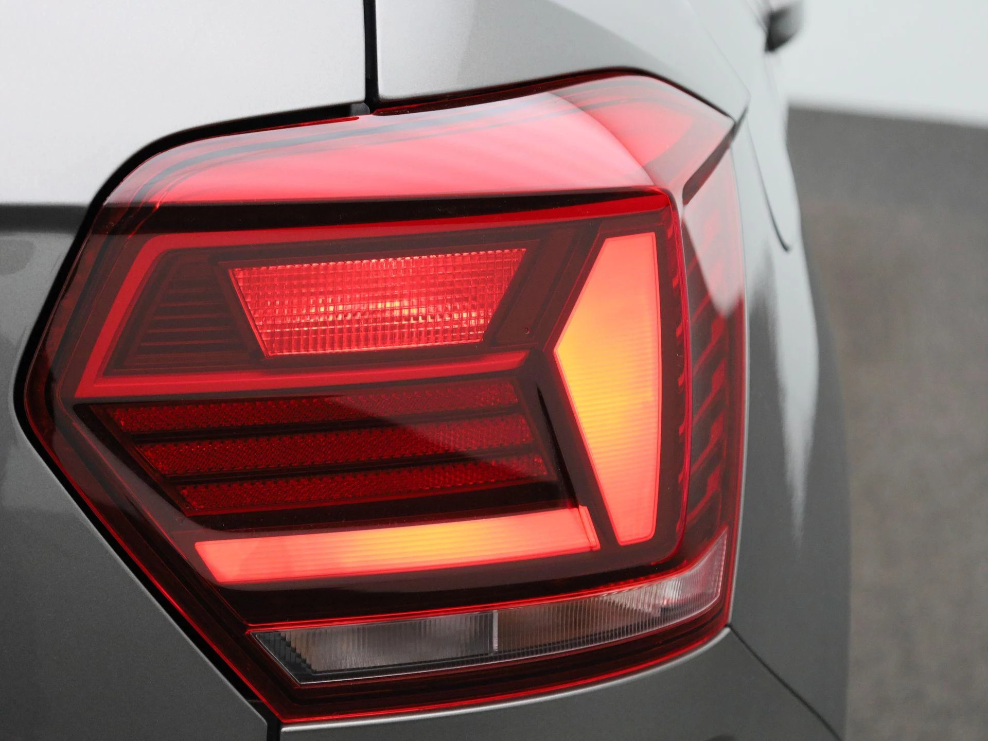 Volkswagen-Polo-image-34