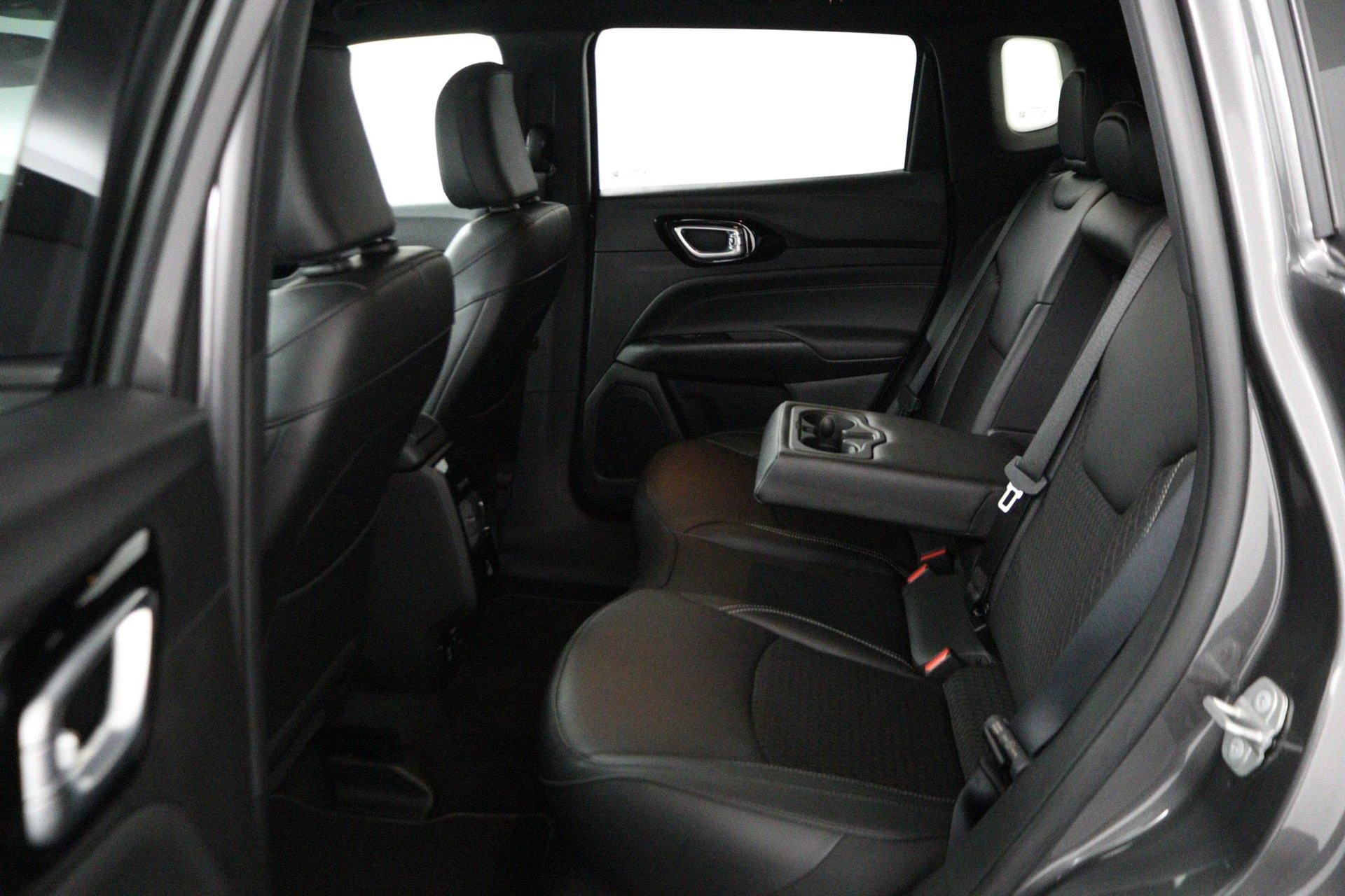 Jeep-Compass-image-35
