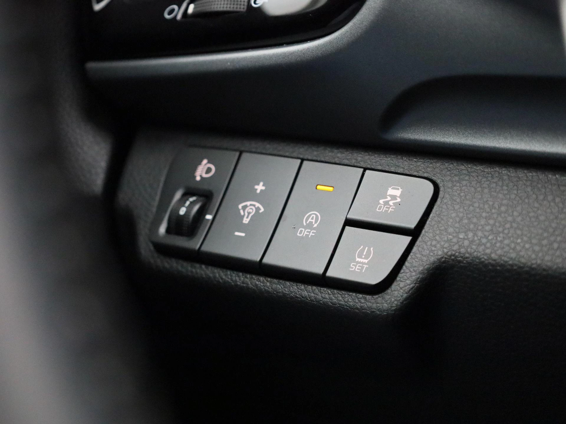 Kia-Stonic-image-20