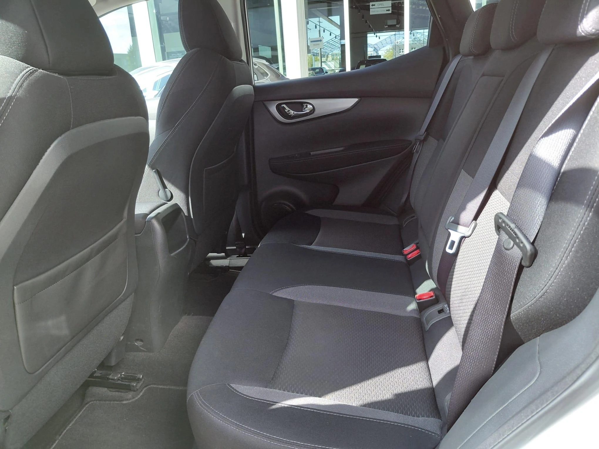 Nissan-QASHQAI-image-8