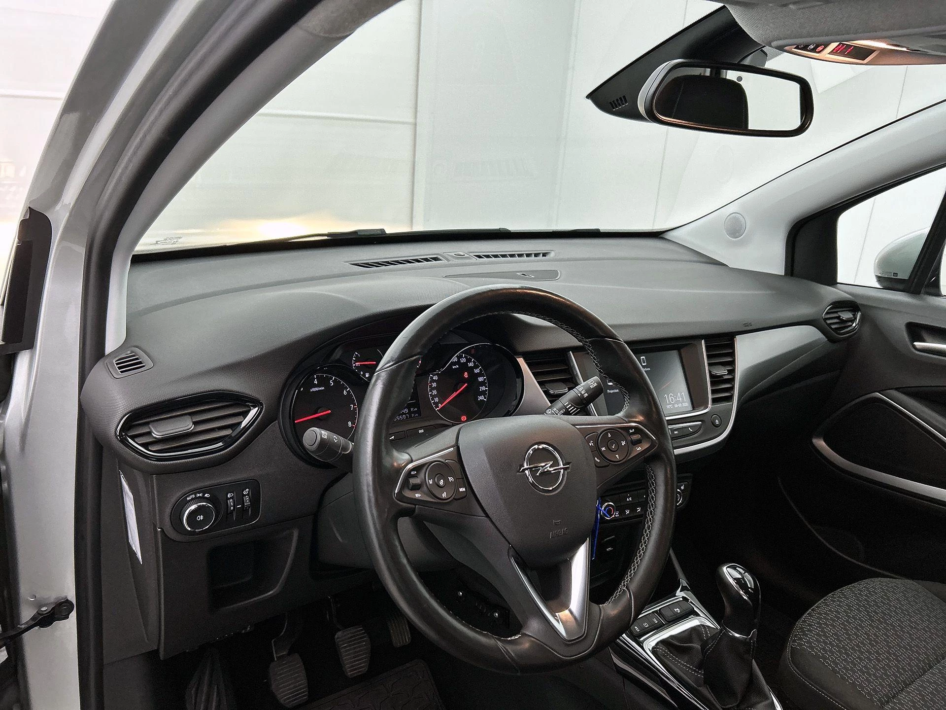 Opel Crossland X 1.2 Online Edition