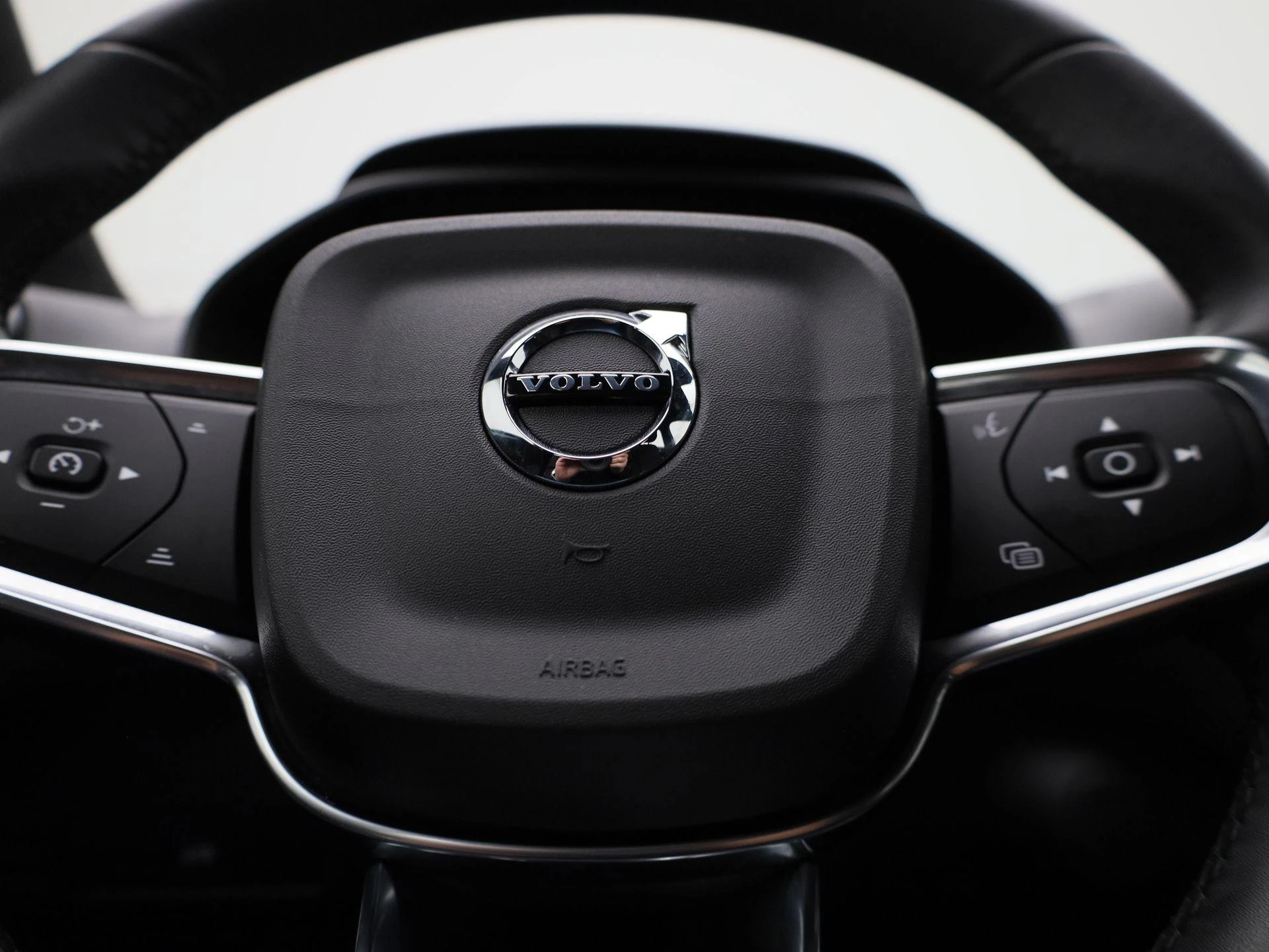 Volvo-XC40-image-25