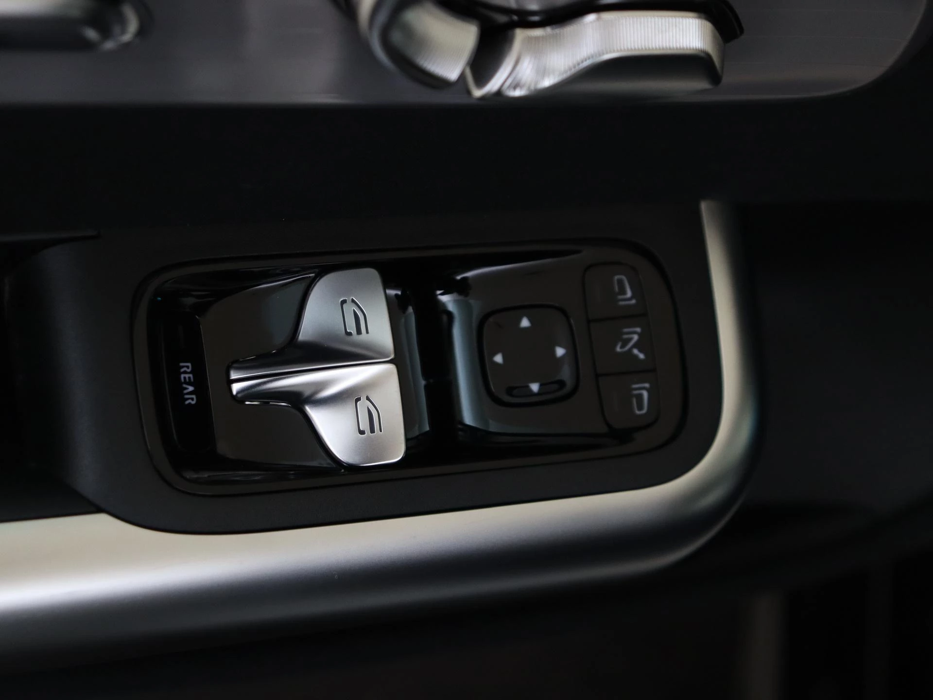 Mercedes-Benz-CLA-image-26