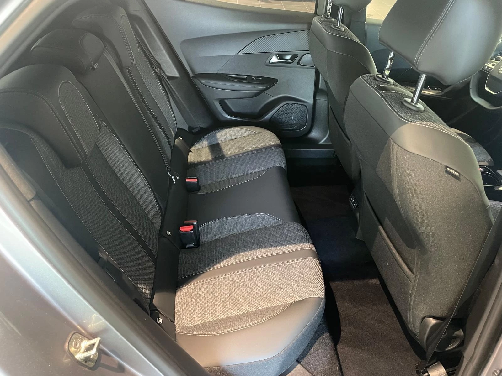 Peugeot-2008-image-37