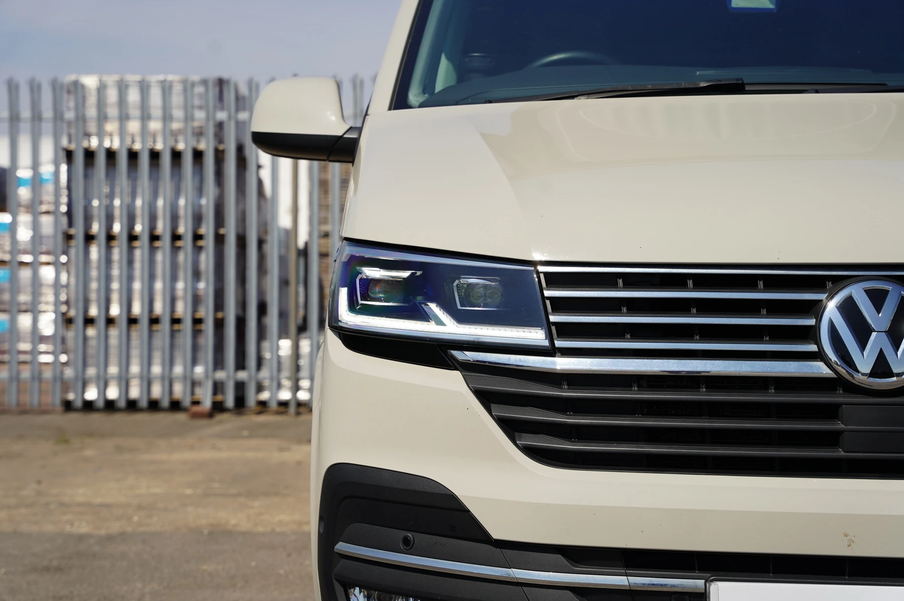Volkswagen-California-image-28
