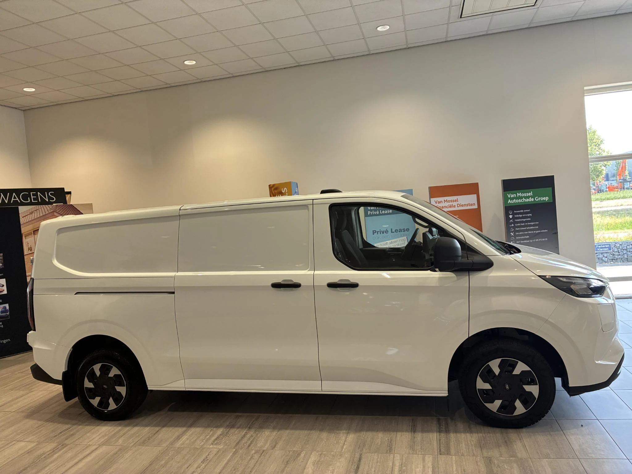 Ford E-Transit Cust. 340 L2H1 Trend 71 kWh