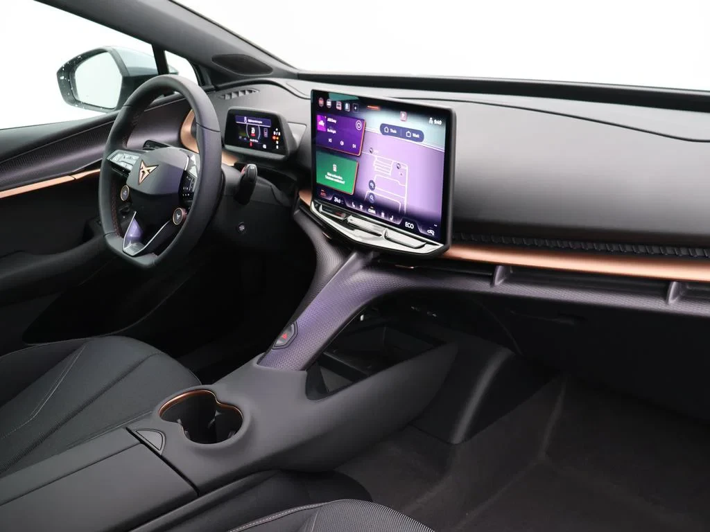 CUPRA-Tavascan-image-2
