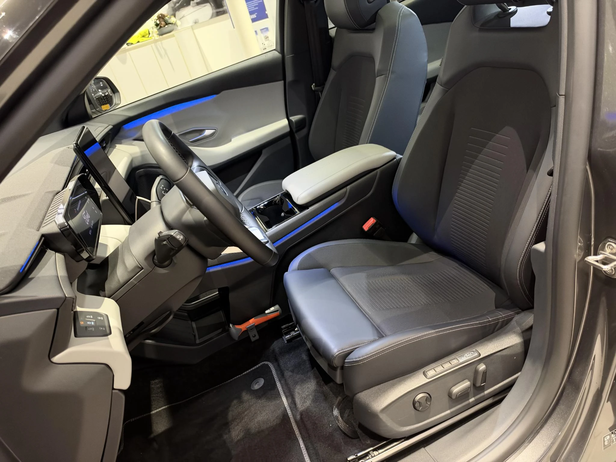 Ford-Explorer-image-11