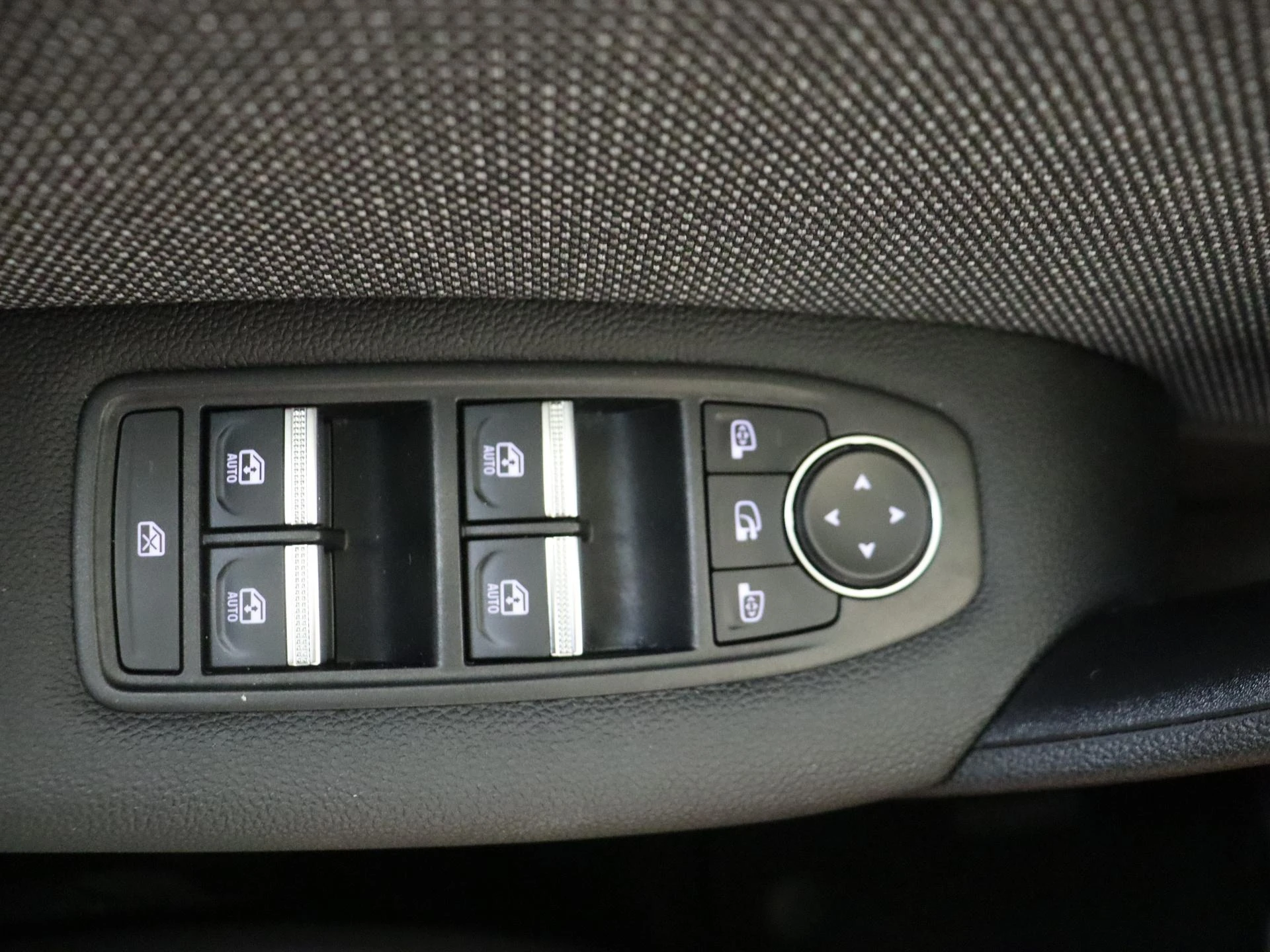 Renault-Captur-image-25