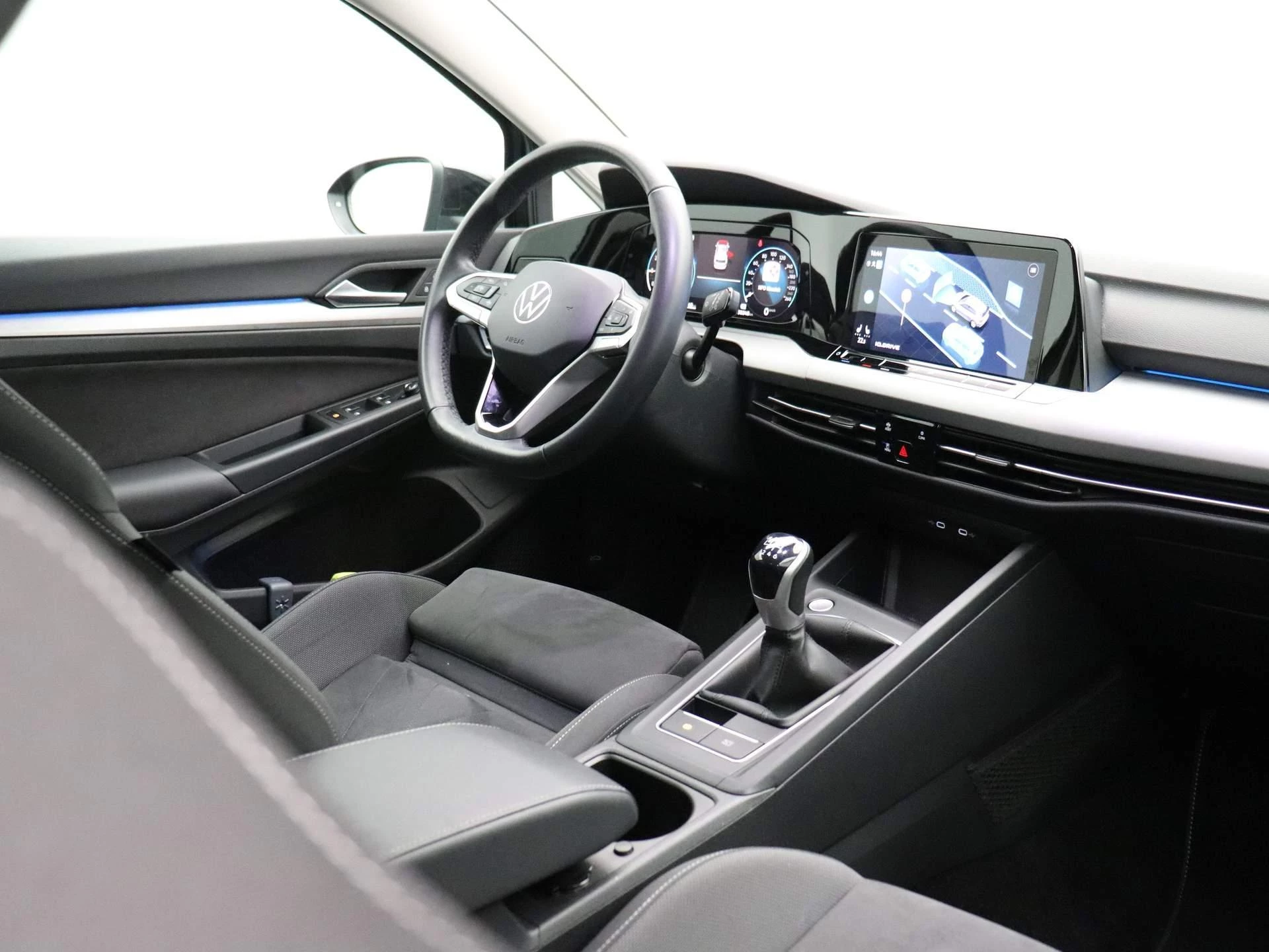 Volkswagen-Golf-image-36