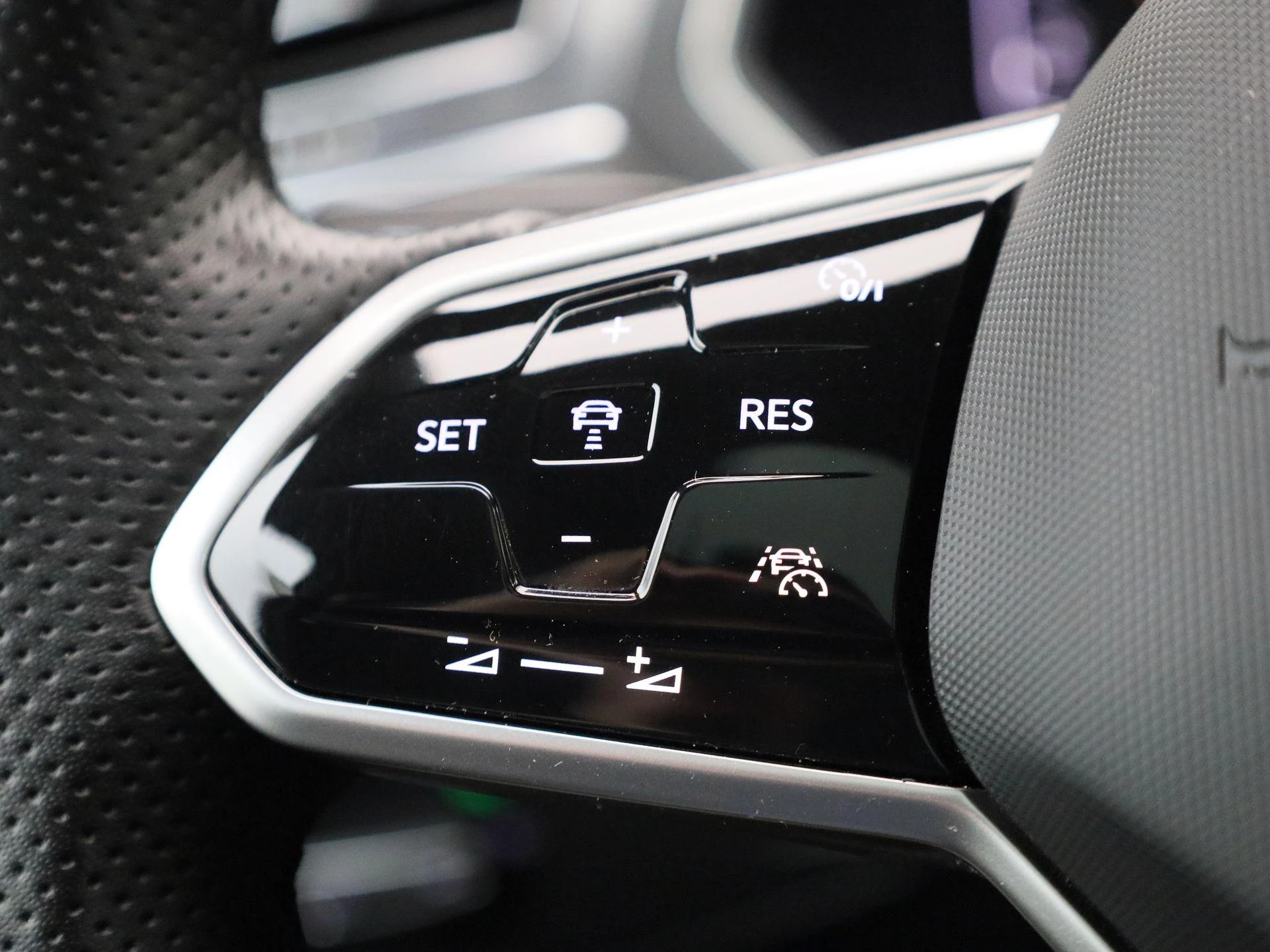 Volkswagen-Tiguan Allspace-image-18