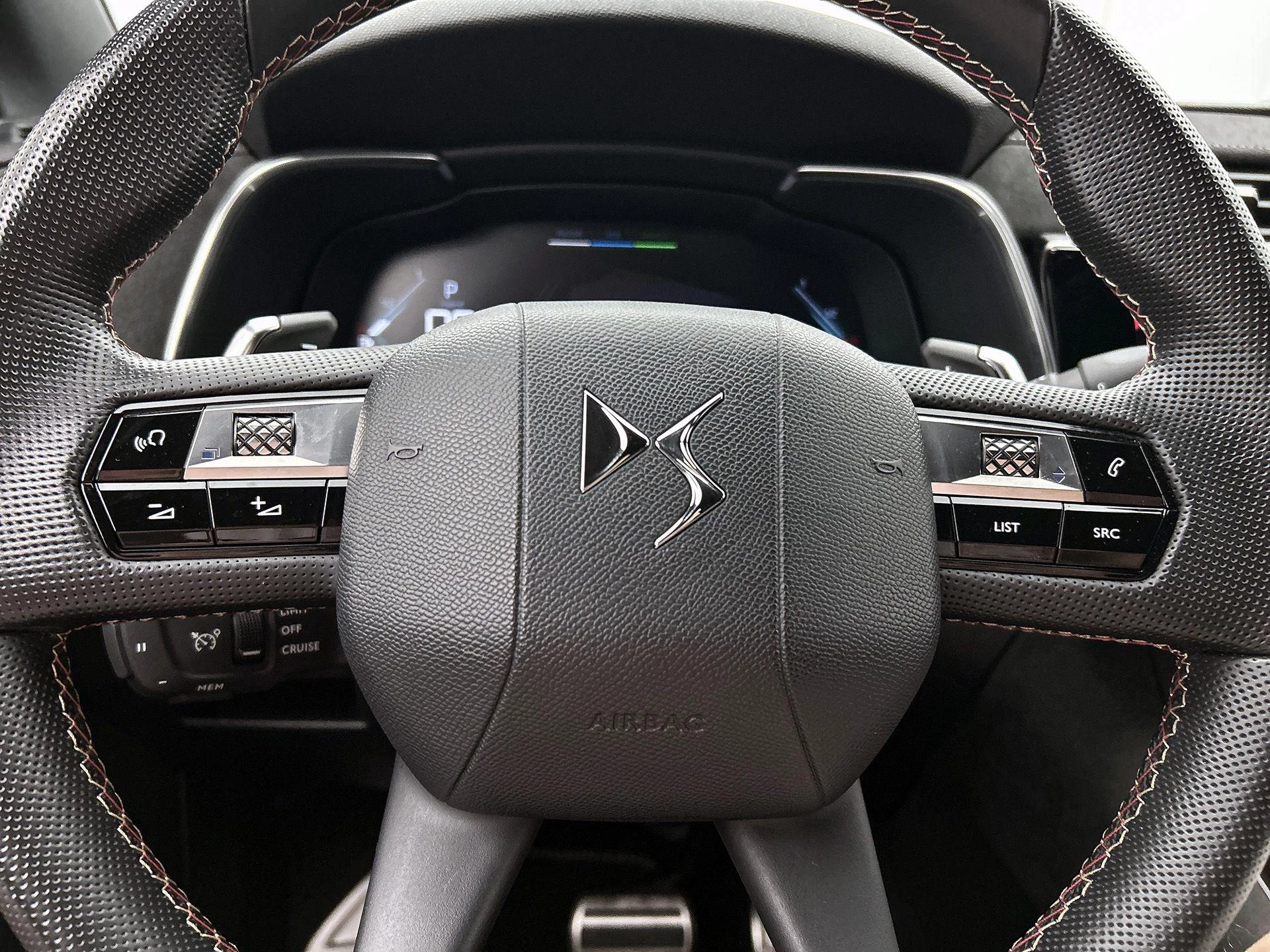 DS DS 7 Crossback E-Tense Performance Line