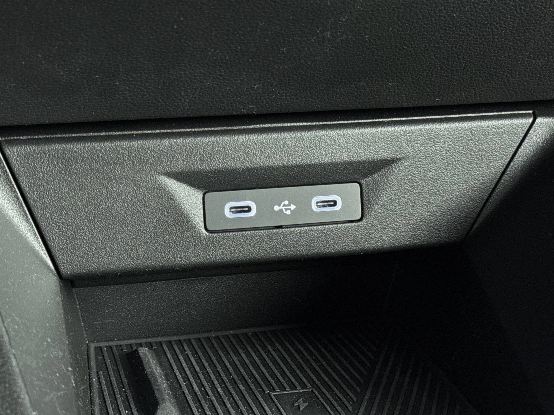 Renault-Clio-image-22