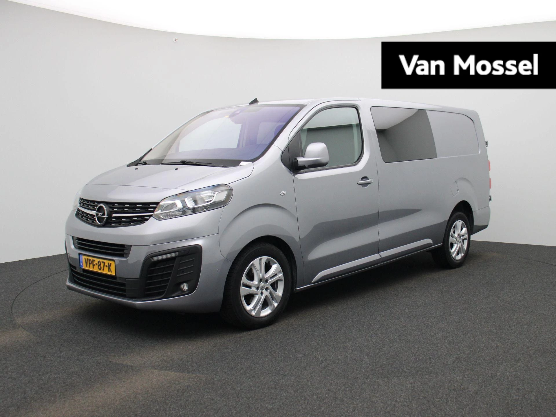 Opel-Vivaro-image-0