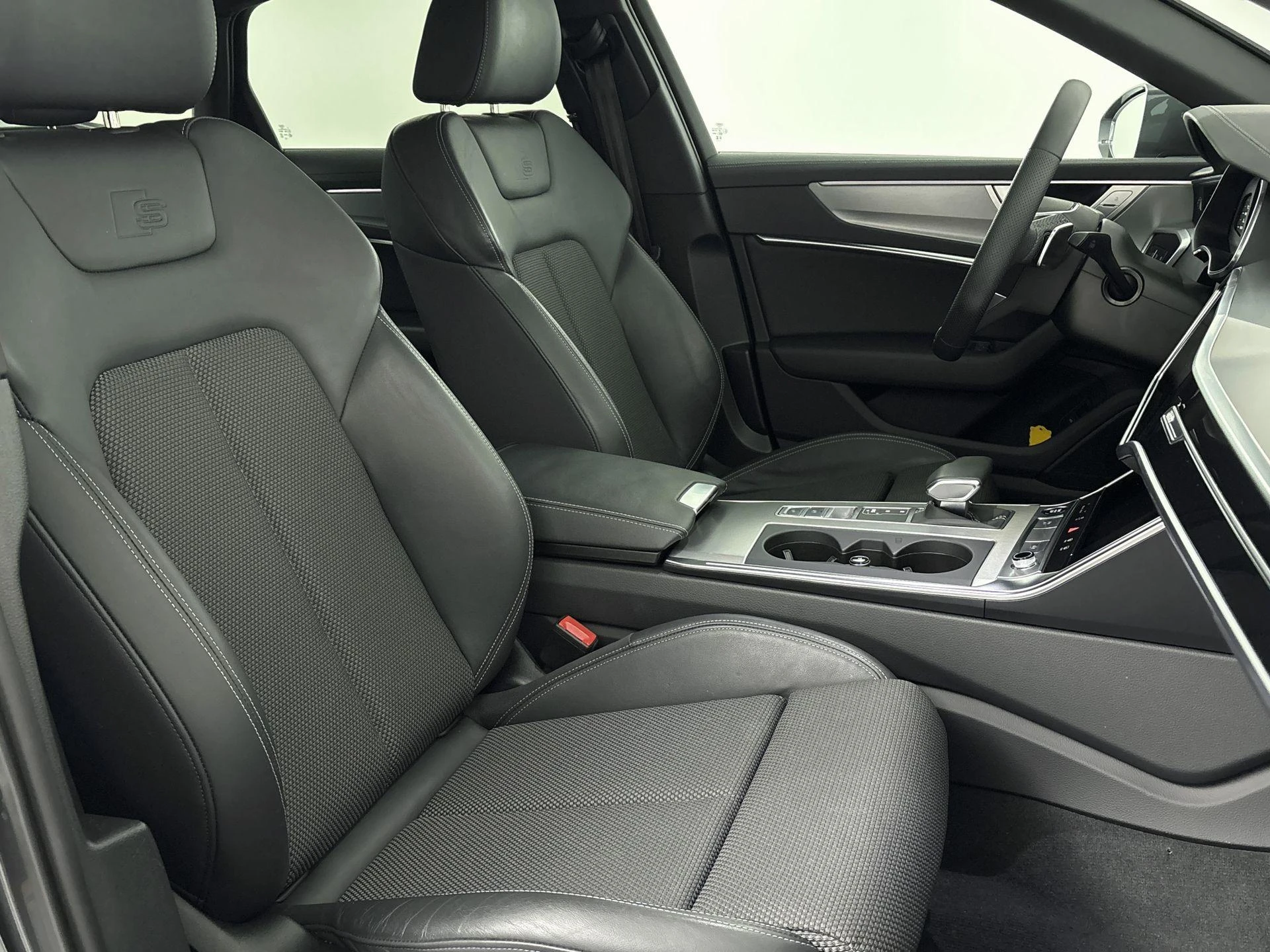 Audi-A6-image-31