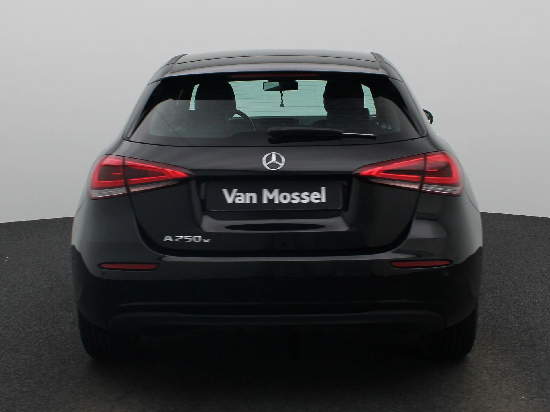 Mercedes-Benz-A-Klasse-image-6