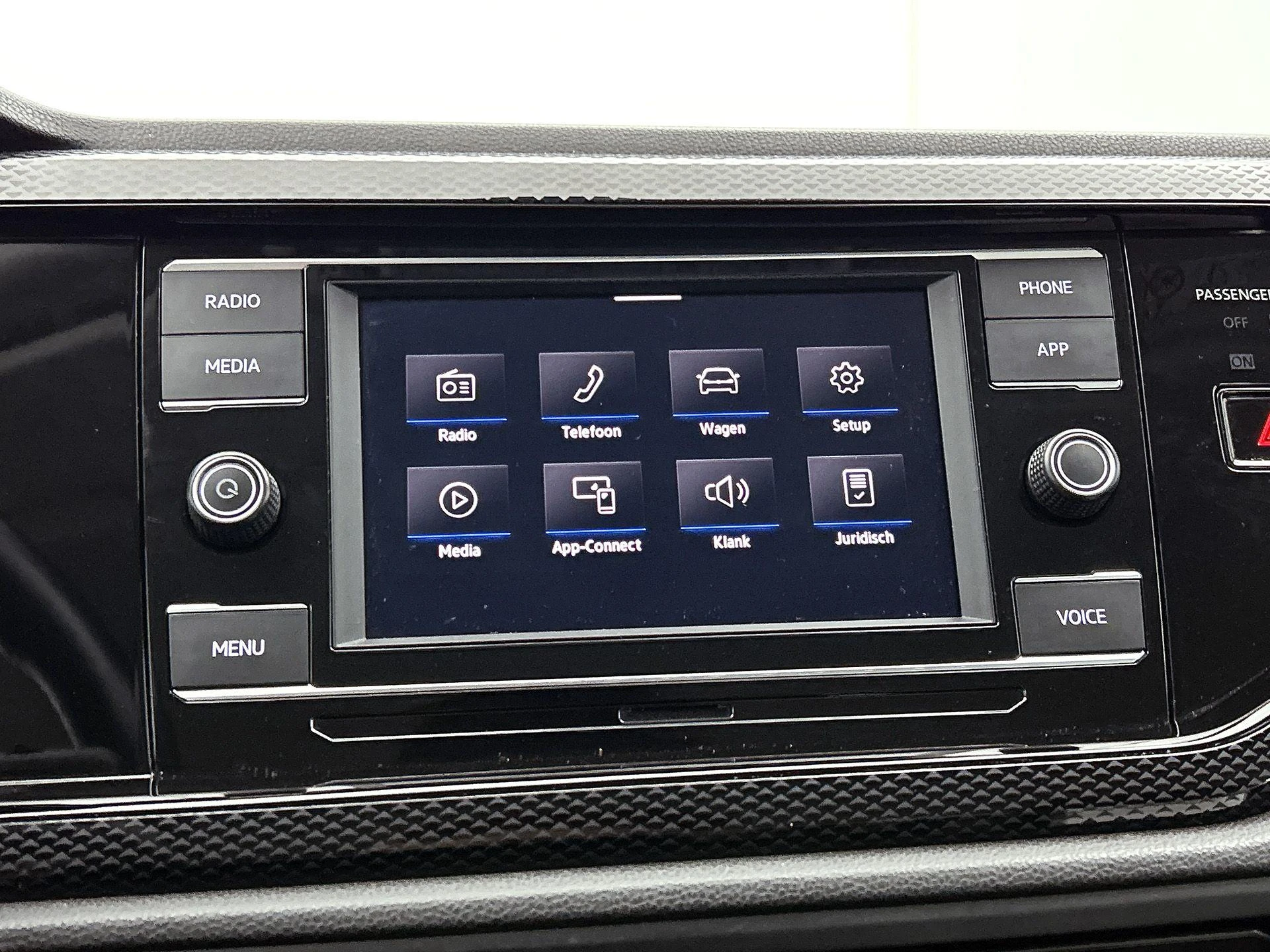 Volkswagen-Taigo-image-6