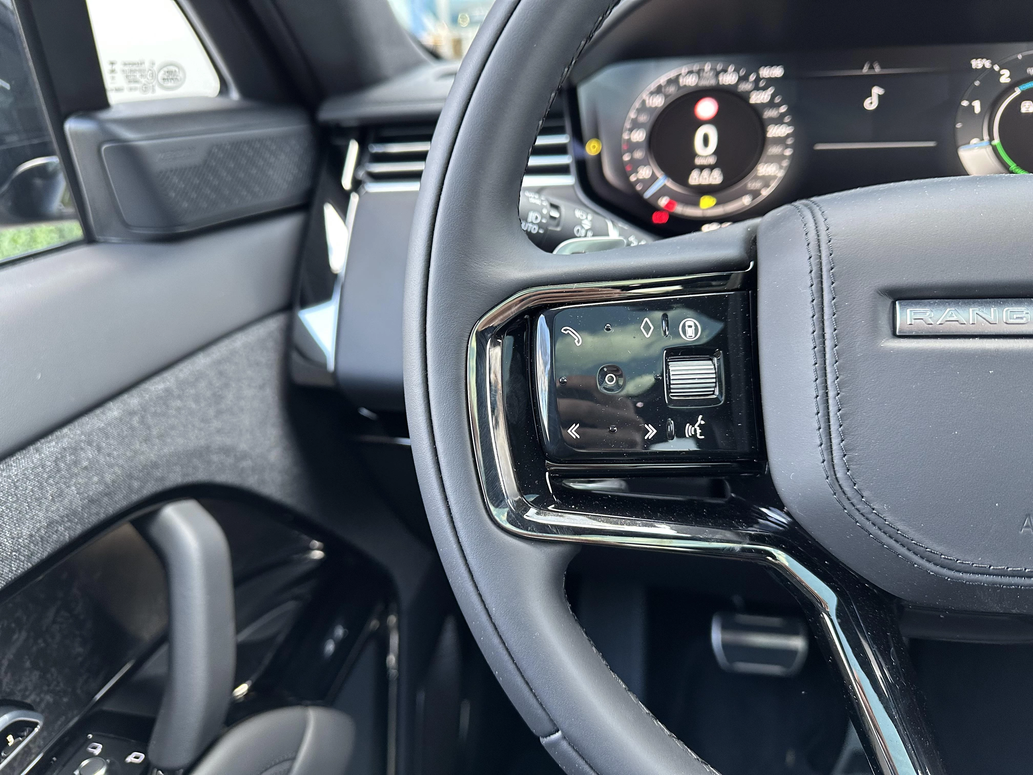 Land Rover-Range Rover Sport-image-17