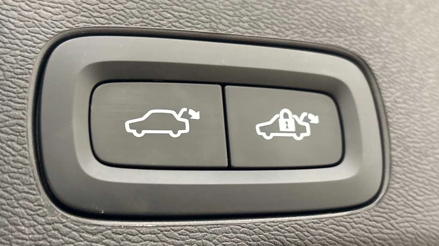 Volvo-XC60-image-18