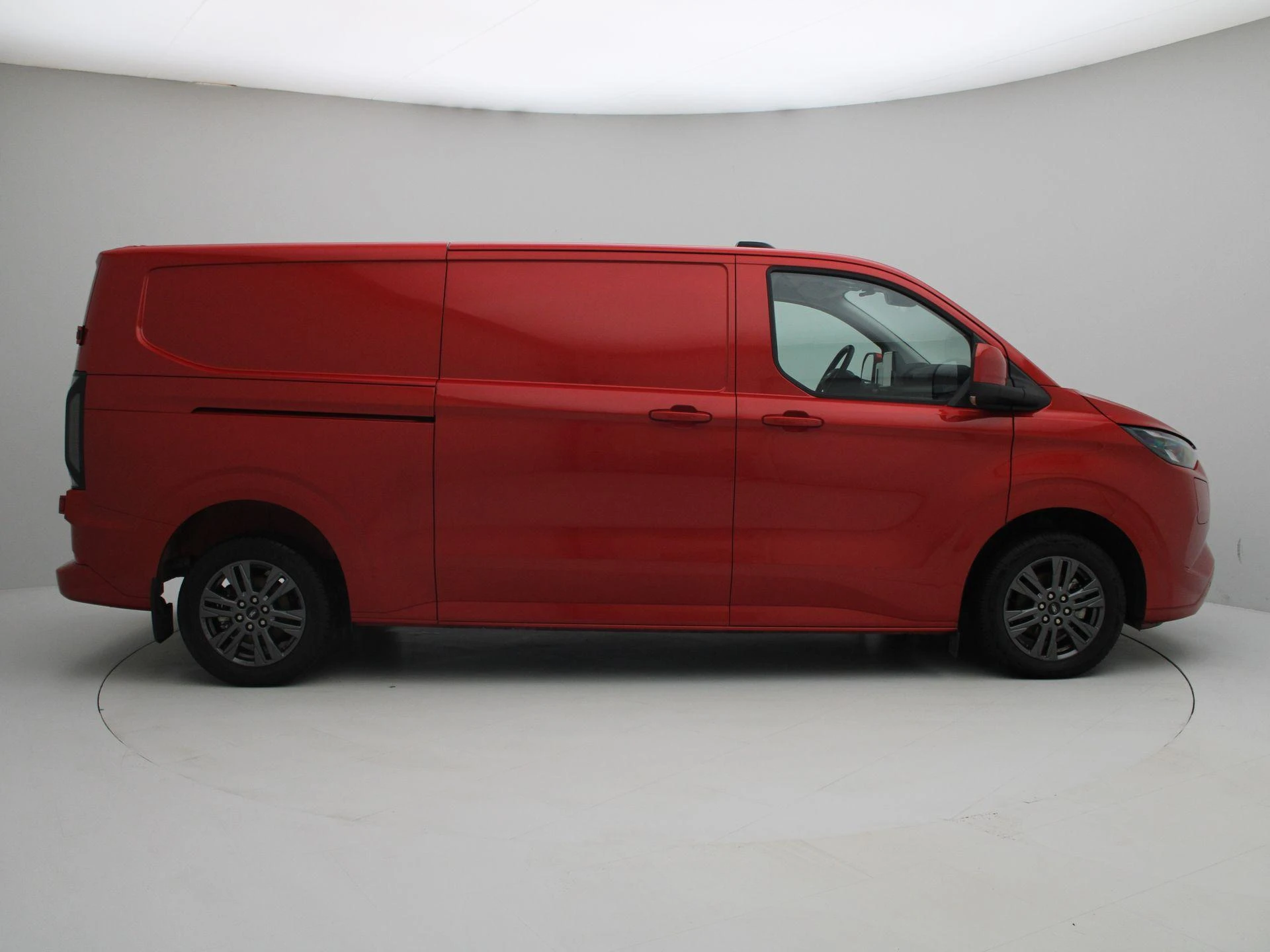 Ford-Transit Custom-image-5