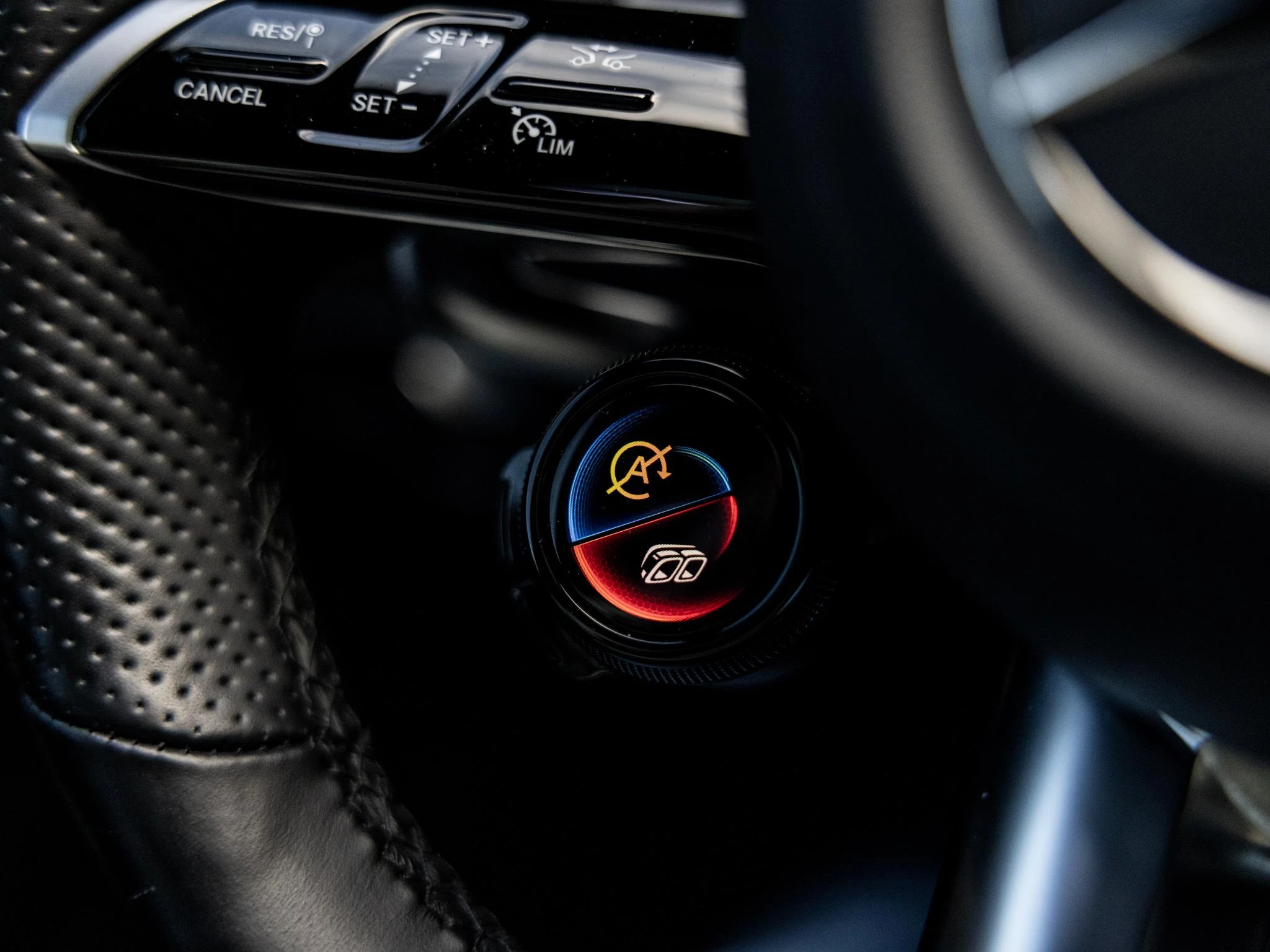 Mercedes-Benz-CLS-image-34