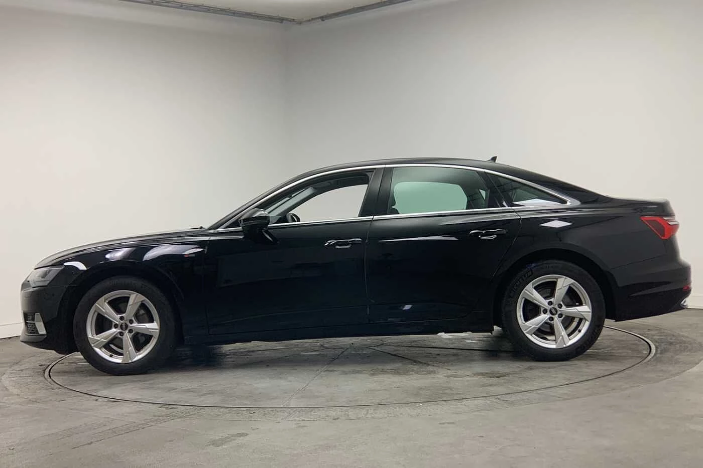 Audi-A6-image-3