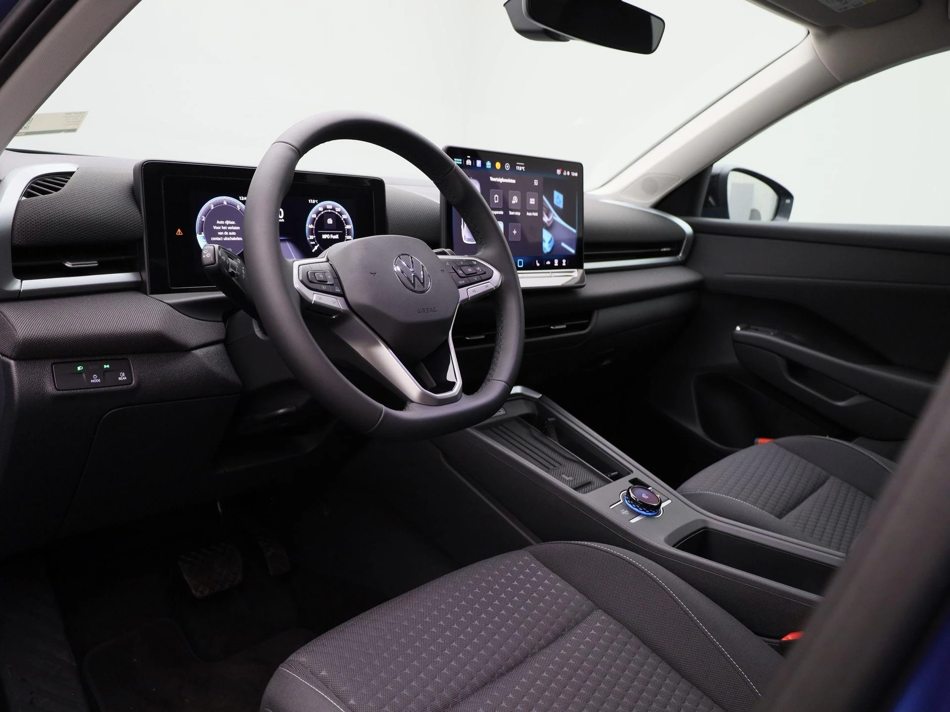 Volkswagen T-Roc 1.5 eTsi Life First Edition 150 PK|
