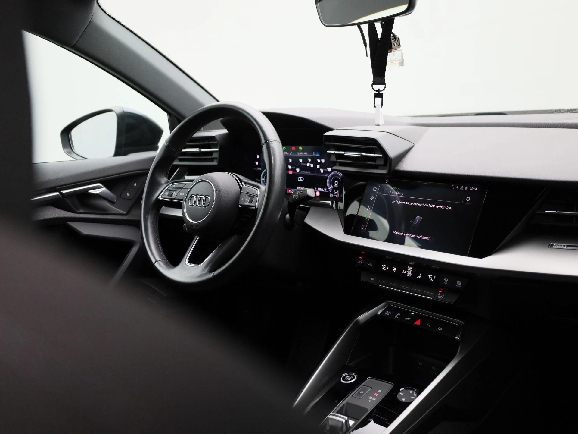 Audi A3 Sportback 40 TFSI e Business edition