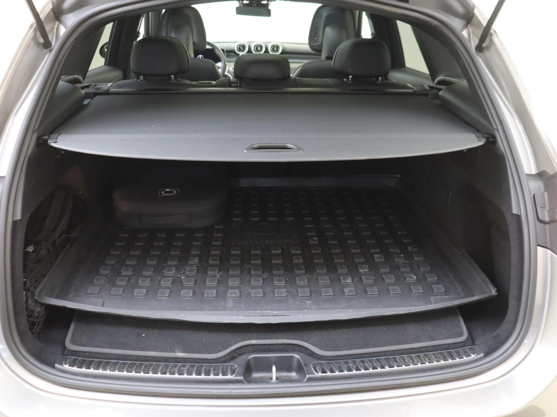 Mercedes-Benz-GLC-image-29