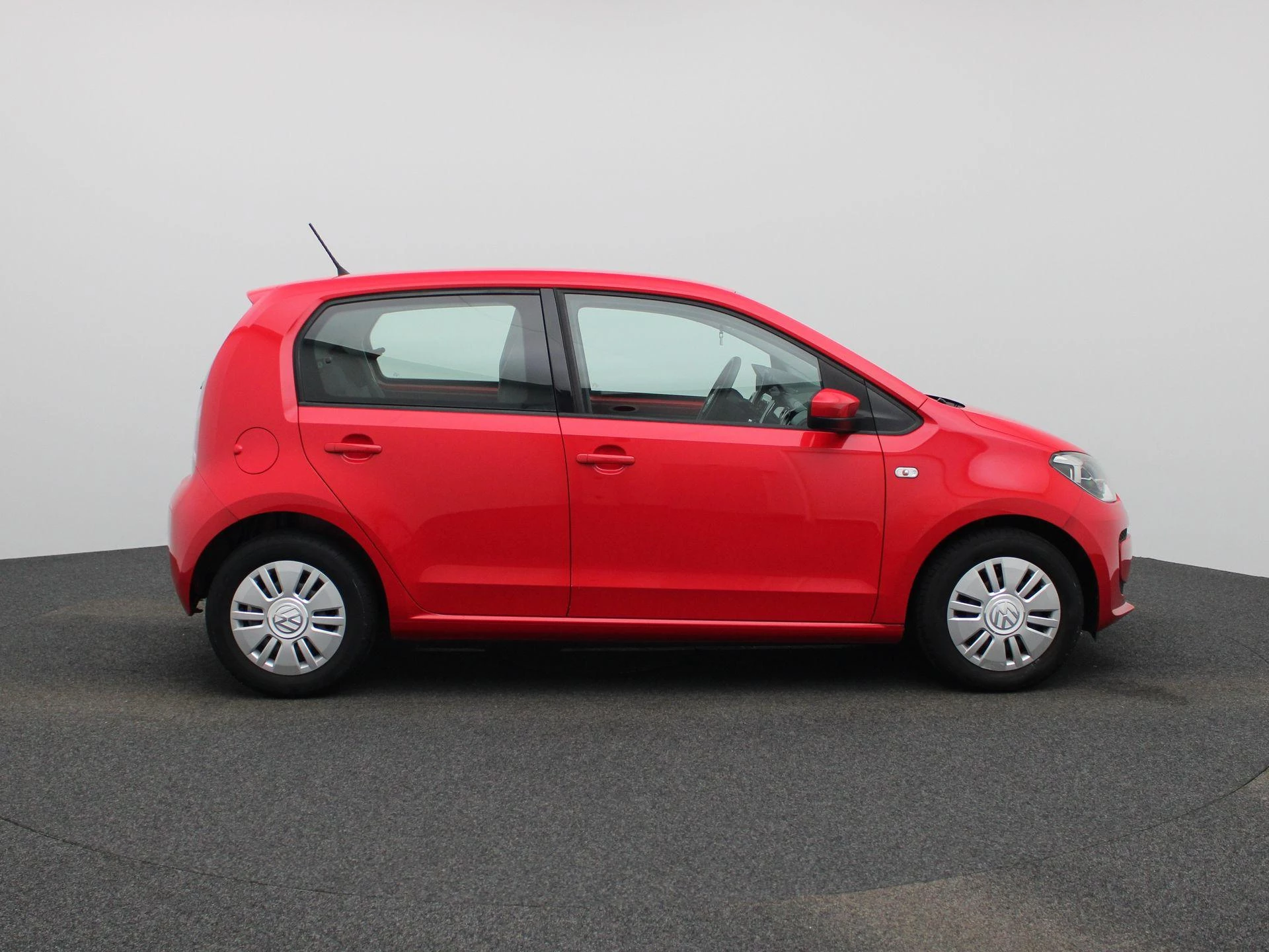 Volkswagen-up!-image-5