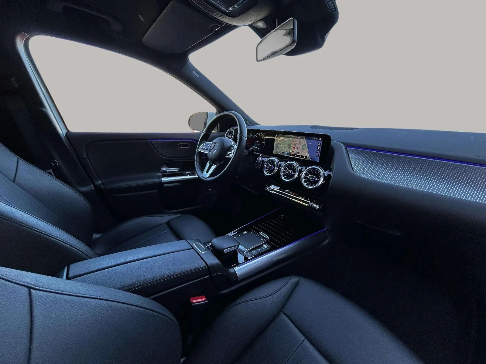 Mercedes-Benz-EQA-image-14