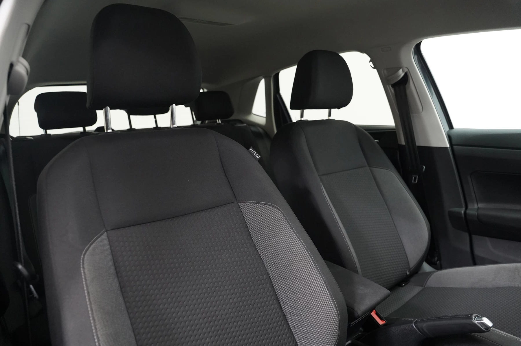 Volkswagen-Polo-image-28