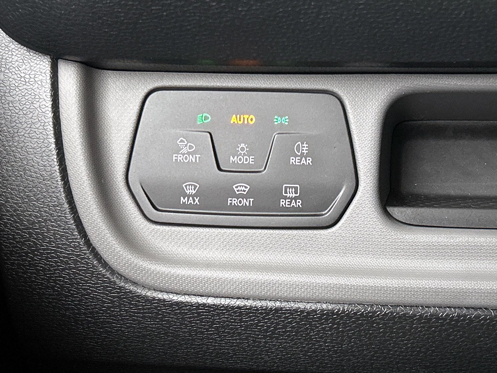 Volkswagen-ID. Buzz Cargo-image-17