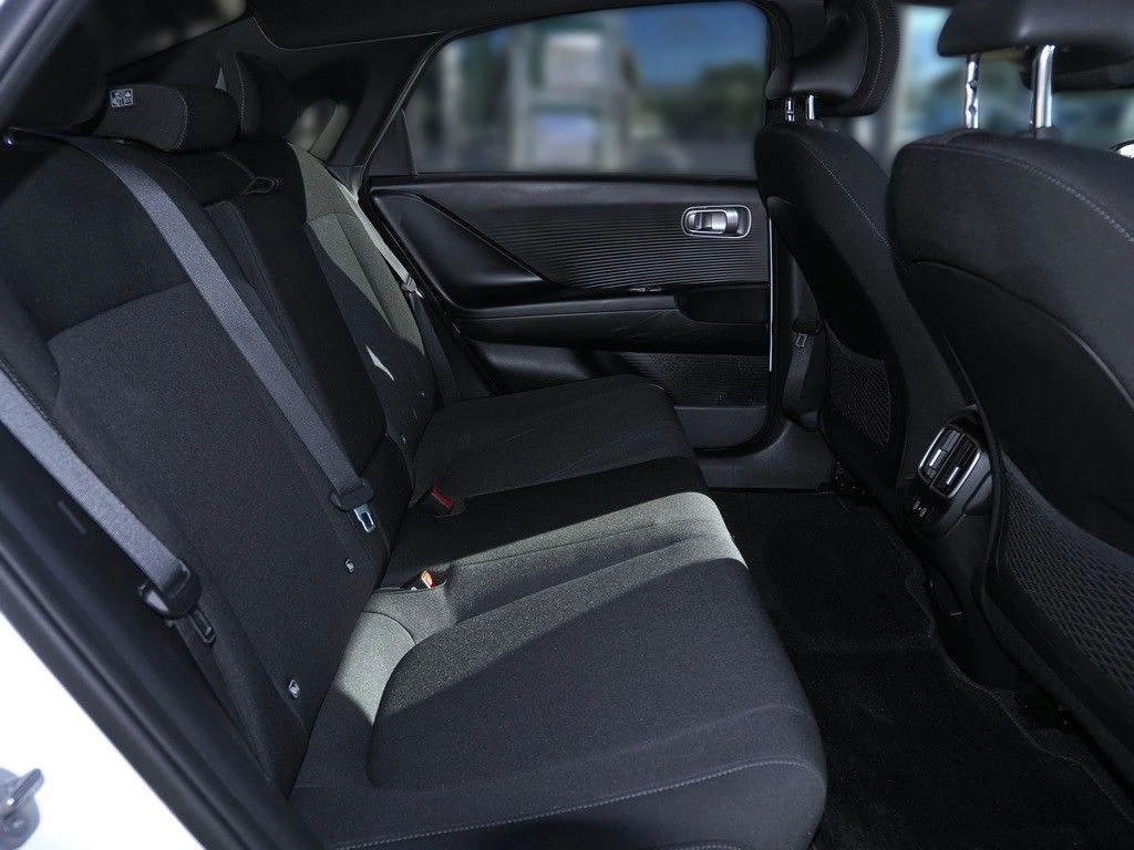Hyundai-IONIQ 6-image-12