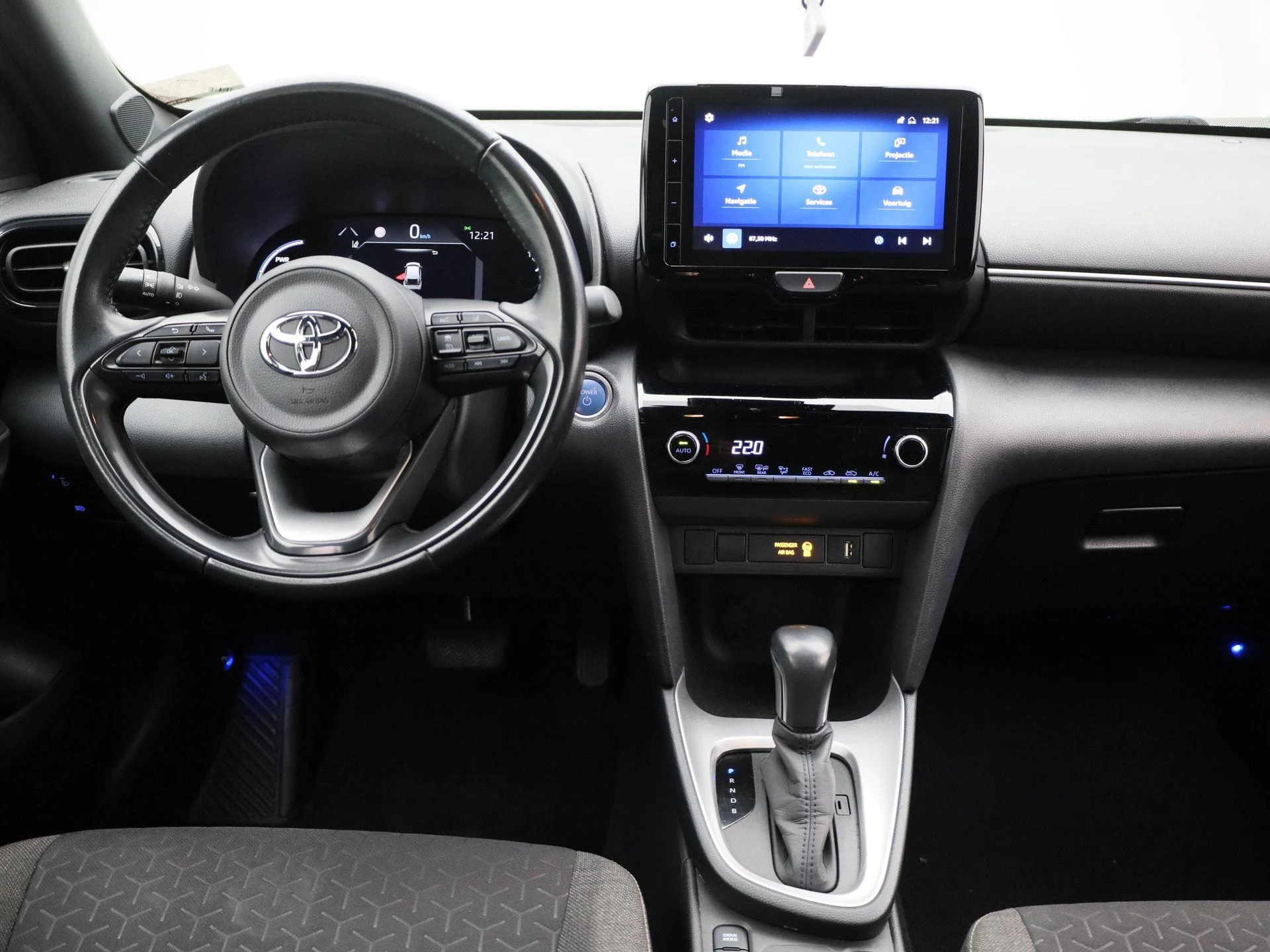 Toyota-Yaris Cross-image-6