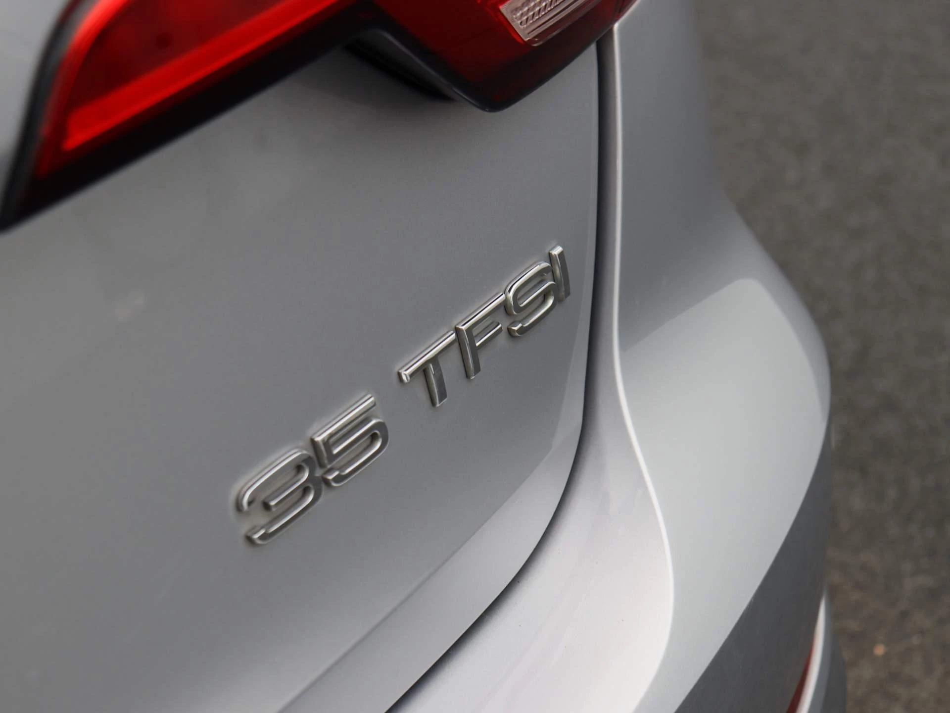 Audi A4 Avant 35 TFSI Pro Line